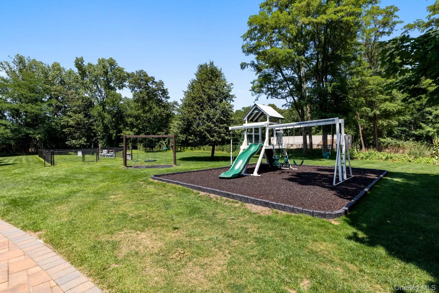 300 Pond View Lane, Smithtown, NY, 3 Bedrooms Bedrooms, 8 Rooms Rooms,2 BathroomsBathrooms,Residential,For Rent,Pond View,0,1028158 300 Pond View Lane, Smithtown, NY, 3 Bedrooms Bedrooms, 8 Rooms Rooms,2 BathroomsBathrooms,Residential,For Rent,Pond View,0,1028158