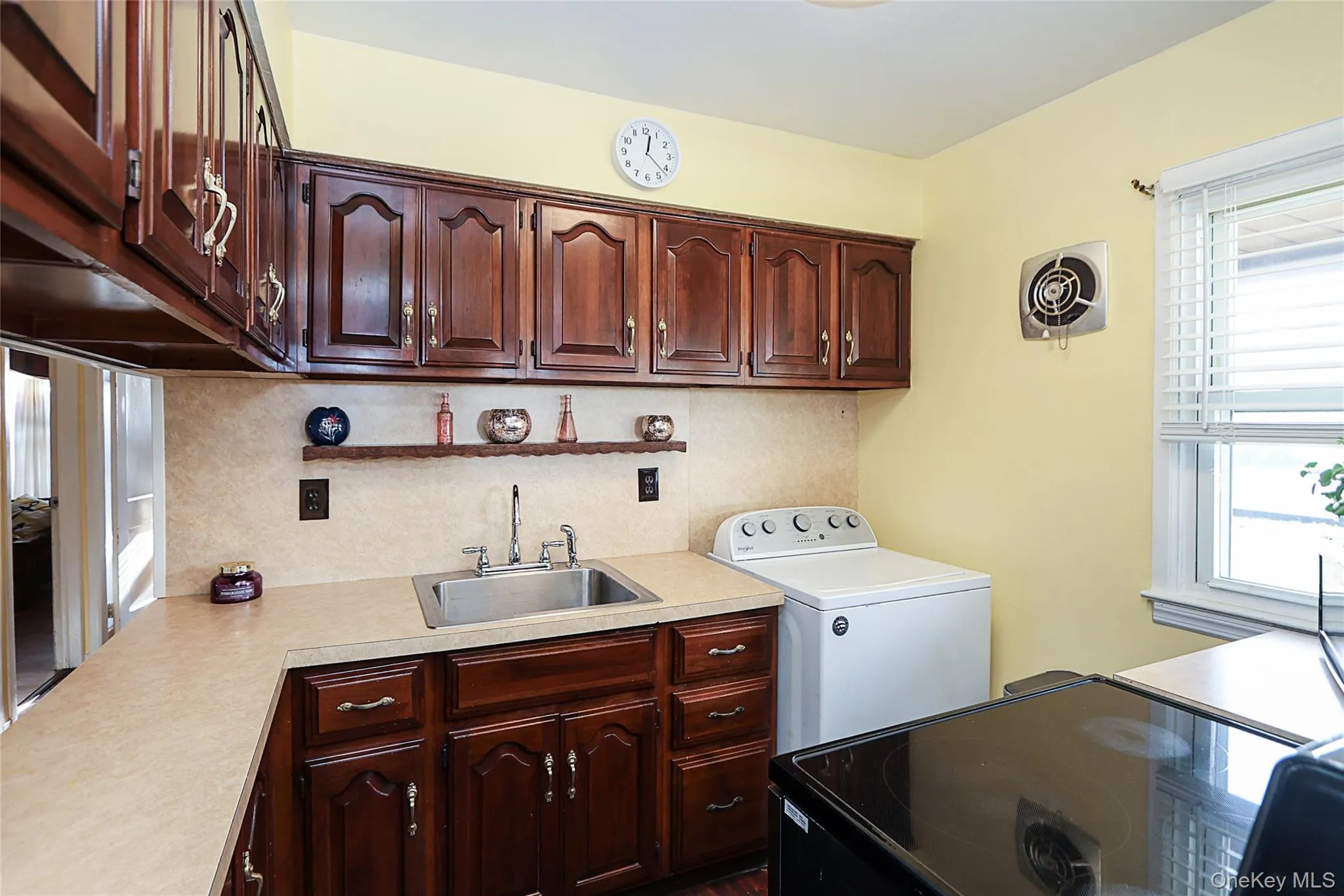 12 Millpage Drive, Oyster Bay, NY, 4 Bedrooms Bedrooms, 7 Rooms Rooms,1 BathroomBathrooms,Residential,For Rent,Millpage,0,1028159 12 Millpage Drive, Oyster Bay, NY, 4 Bedrooms Bedrooms, 7 Rooms Rooms,1 BathroomBathrooms,Residential,For Rent,Millpage,0,1028159