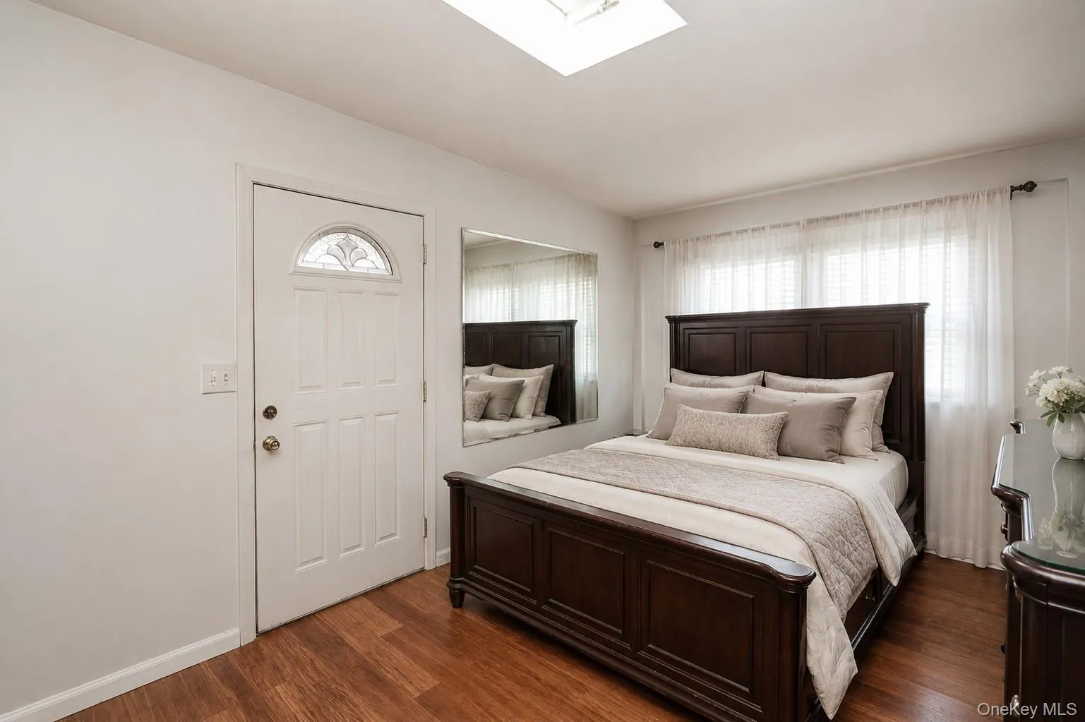12 Millpage Drive, Oyster Bay, NY, 4 Bedrooms Bedrooms, 7 Rooms Rooms,1 BathroomBathrooms,Residential,For Rent,Millpage,0,1028159 12 Millpage Drive, Oyster Bay, NY, 4 Bedrooms Bedrooms, 7 Rooms Rooms,1 BathroomBathrooms,Residential,For Rent,Millpage,0,1028159
