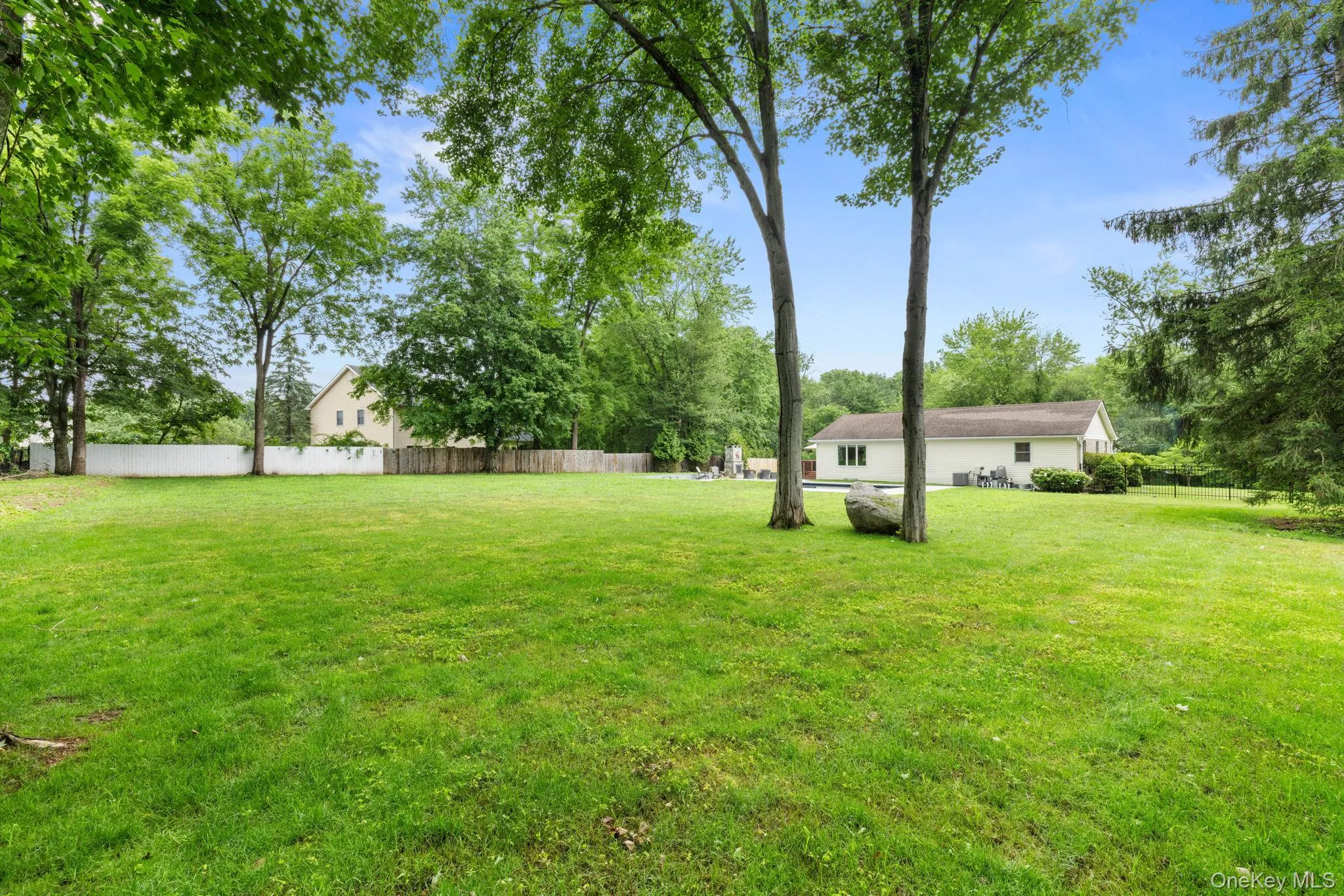 15 Green Hedges Lane, Orangetown, NY, 4 Bedrooms Bedrooms, 10 Rooms Rooms,3 BathroomsBathrooms,Residential,For Rent,Green Hedges,0,1028163 15 Green Hedges Lane, Orangetown, NY, 4 Bedrooms Bedrooms, 10 Rooms Rooms,3 BathroomsBathrooms,Residential,For Rent,Green Hedges,0,1028163