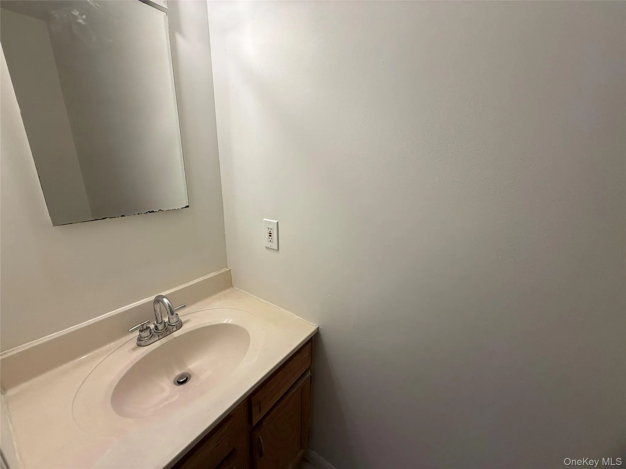 24 Wood Street, Poughkeepsie (town), NY, 3 Bedrooms Bedrooms, 9 Rooms Rooms,2 BathroomsBathrooms,Residential Lease,For Rent,Wood,0,1028172 24 Wood Street, Poughkeepsie (town), NY, 3 Bedrooms Bedrooms, 9 Rooms Rooms,2 BathroomsBathrooms,Residential Lease,For Rent,Wood,0,1028172