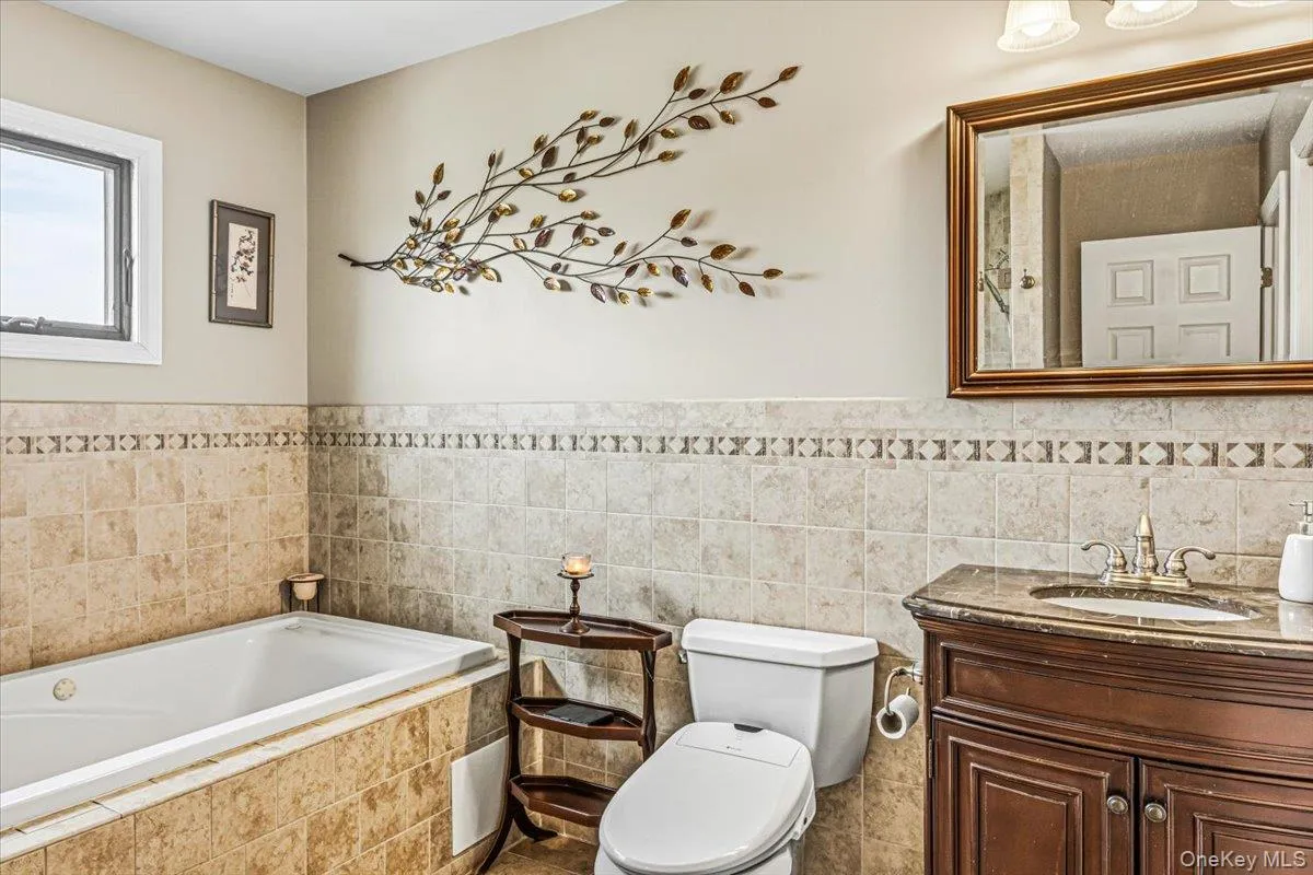 63 Kingfisher Road, Hempstead, NY, 4 Bedrooms Bedrooms, 11 Rooms Rooms,2 BathroomsBathrooms,Residential,For Rent,Kingfisher,0,1028173 63 Kingfisher Road, Hempstead, NY, 4 Bedrooms Bedrooms, 11 Rooms Rooms,2 BathroomsBathrooms,Residential,For Rent,Kingfisher,0,1028173