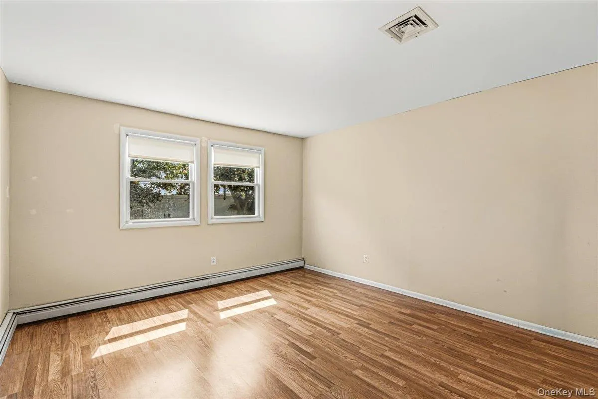 63 Kingfisher Road, Hempstead, NY, 4 Bedrooms Bedrooms, 11 Rooms Rooms,2 BathroomsBathrooms,Residential,For Rent,Kingfisher,0,1028173 63 Kingfisher Road, Hempstead, NY, 4 Bedrooms Bedrooms, 11 Rooms Rooms,2 BathroomsBathrooms,Residential,For Rent,Kingfisher,0,1028173