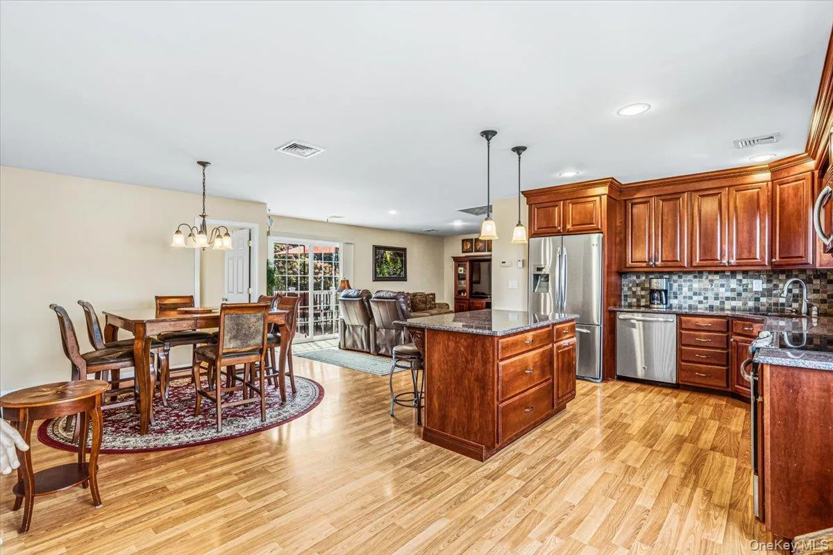 63 Kingfisher Road, Hempstead, NY, 4 Bedrooms Bedrooms, 11 Rooms Rooms,2 BathroomsBathrooms,Residential,For Rent,Kingfisher,0,1028173 63 Kingfisher Road, Hempstead, NY, 4 Bedrooms Bedrooms, 11 Rooms Rooms,2 BathroomsBathrooms,Residential,For Rent,Kingfisher,0,1028173