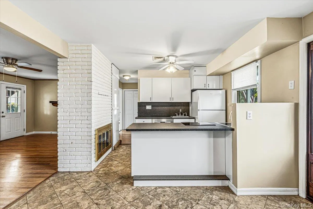 63 Kingfisher Road, Hempstead, NY, 4 Bedrooms Bedrooms, 11 Rooms Rooms,2 BathroomsBathrooms,Residential,For Rent,Kingfisher,0,1028173 63 Kingfisher Road, Hempstead, NY, 4 Bedrooms Bedrooms, 11 Rooms Rooms,2 BathroomsBathrooms,Residential,For Rent,Kingfisher,0,1028173