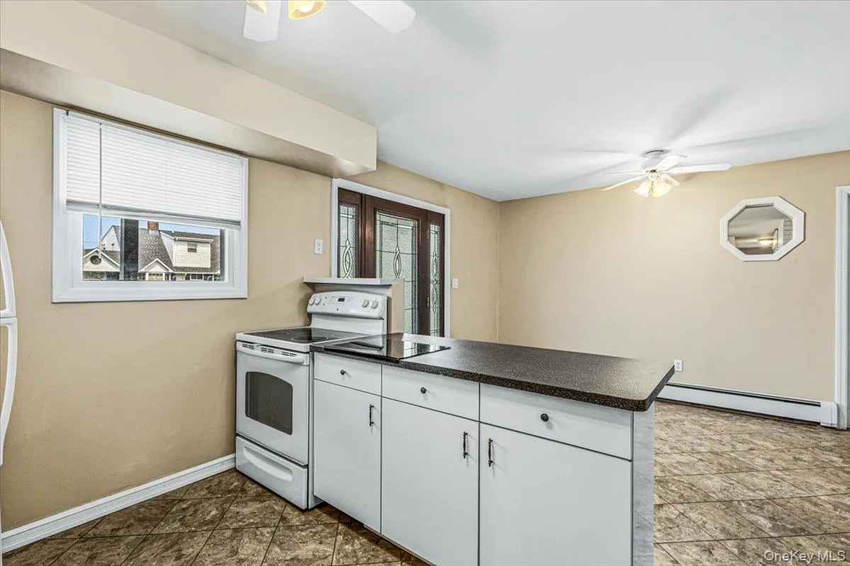 63 Kingfisher Road, Hempstead, NY, 4 Bedrooms Bedrooms, 11 Rooms Rooms,2 BathroomsBathrooms,Residential,For Rent,Kingfisher,0,1028173 63 Kingfisher Road, Hempstead, NY, 4 Bedrooms Bedrooms, 11 Rooms Rooms,2 BathroomsBathrooms,Residential,For Rent,Kingfisher,0,1028173