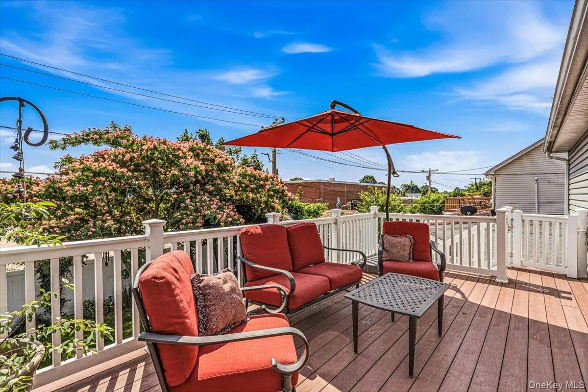 63 Kingfisher Road, Hempstead, NY, 4 Bedrooms Bedrooms, 11 Rooms Rooms,2 BathroomsBathrooms,Residential,For Rent,Kingfisher,0,1028173 63 Kingfisher Road, Hempstead, NY, 4 Bedrooms Bedrooms, 11 Rooms Rooms,2 BathroomsBathrooms,Residential,For Rent,Kingfisher,0,1028173