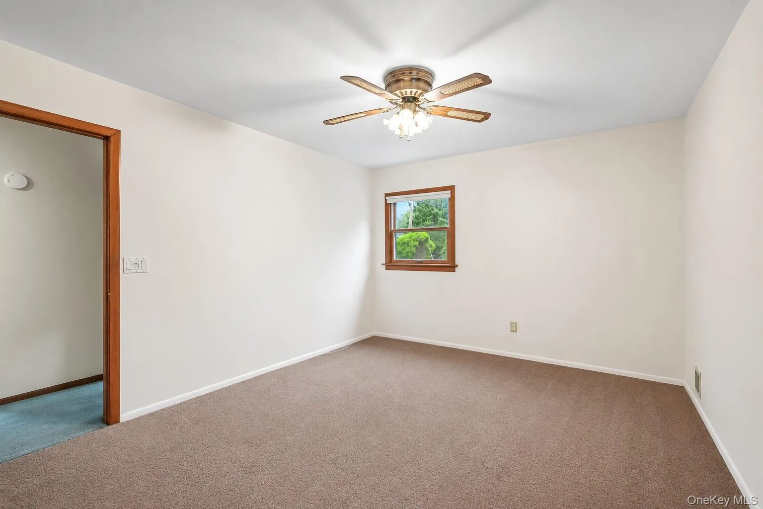 8 Victoria Drive, Clarkstown, NY, 4 Bedrooms Bedrooms, 8 Rooms Rooms,2 BathroomsBathrooms,Residential,For Rent,Victoria,0,1028175 8 Victoria Drive, Clarkstown, NY, 4 Bedrooms Bedrooms, 8 Rooms Rooms,2 BathroomsBathrooms,Residential,For Rent,Victoria,0,1028175