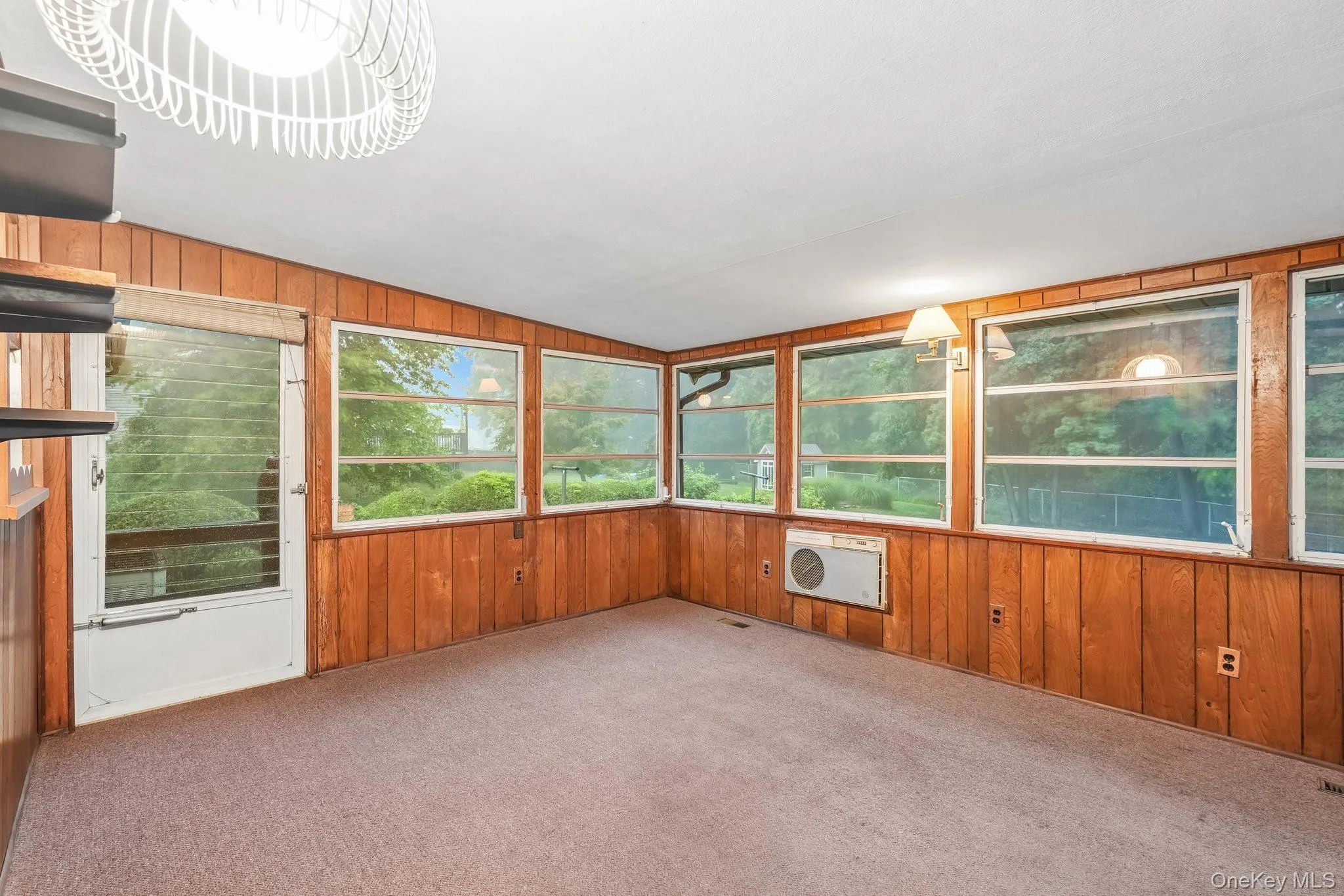 Enclosed porch with heating and separate cooling Enclosed porch with heating and separate cooling