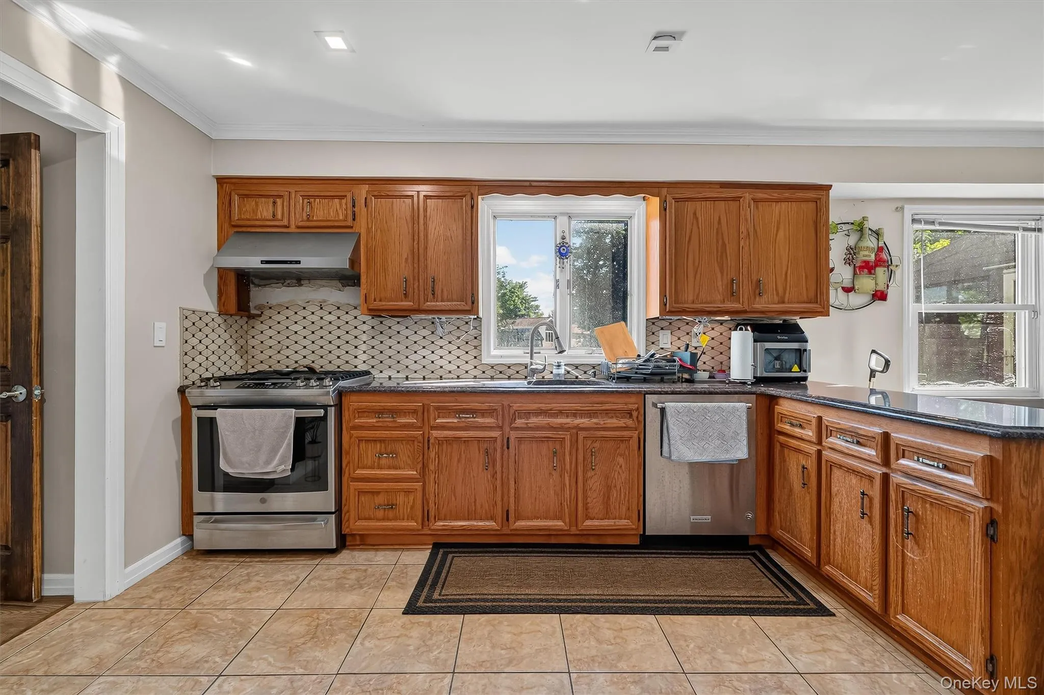 11 Allison Circle, Haverstraw, NY, 4 Bedrooms Bedrooms, 12 Rooms Rooms,2 BathroomsBathrooms,Residential,For Rent,Allison,0,1028177 11 Allison Circle, Haverstraw, NY, 4 Bedrooms Bedrooms, 12 Rooms Rooms,2 BathroomsBathrooms,Residential,For Rent,Allison,0,1028177