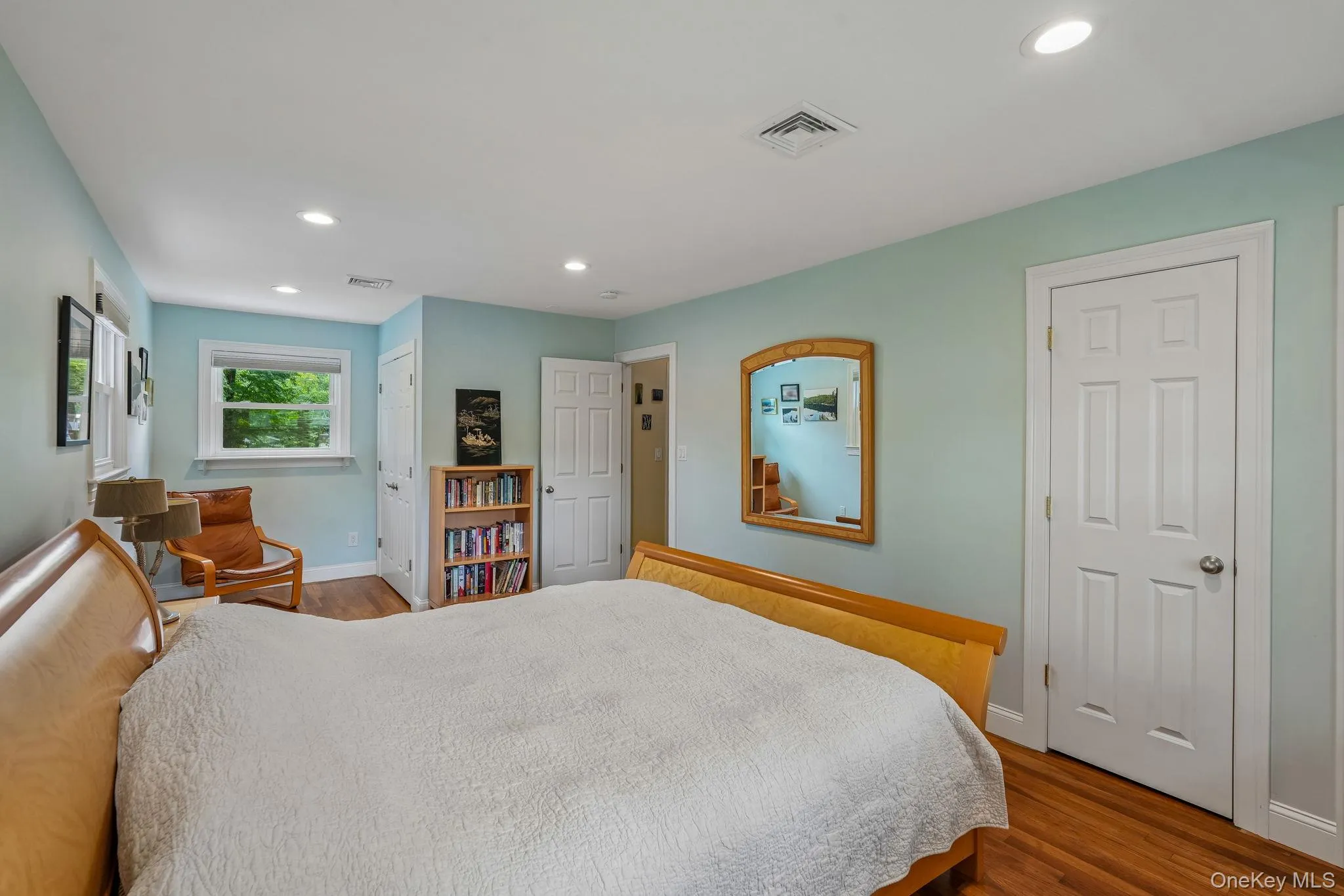Primary has 3 closets and a seating/dressing area Primary has 3 closets and a seating/dressing area