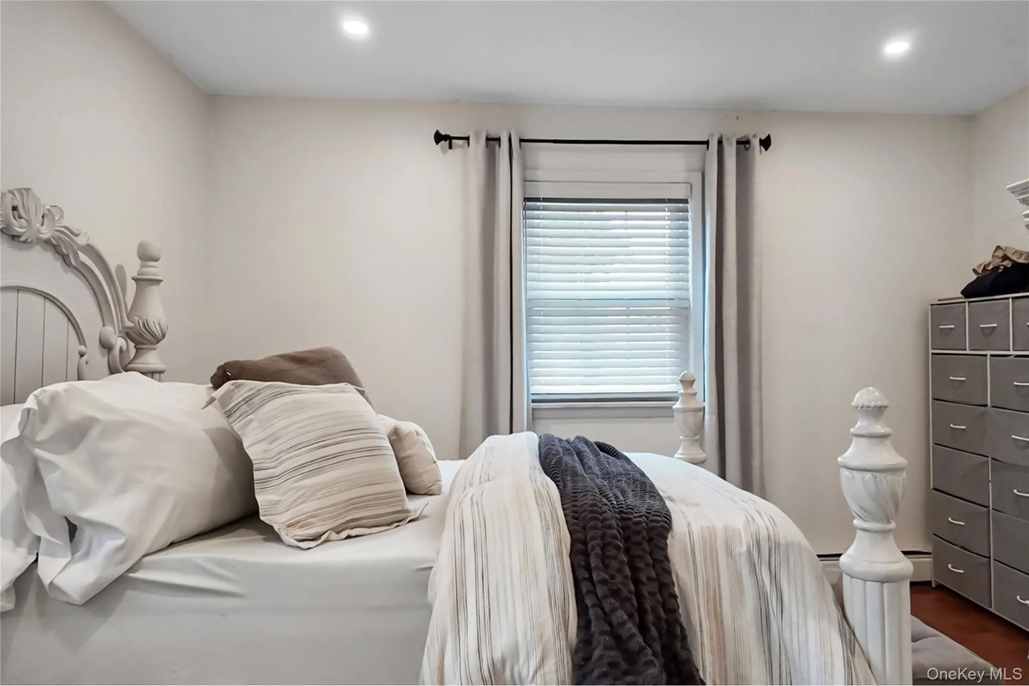 382 Greenbelt Parkway, Islip, NY, 3 Bedrooms Bedrooms, 6 Rooms Rooms,2 BathroomsBathrooms,Residential,For Rent,Greenbelt,0,1028189 382 Greenbelt Parkway, Islip, NY, 3 Bedrooms Bedrooms, 6 Rooms Rooms,2 BathroomsBathrooms,Residential,For Rent,Greenbelt,0,1028189