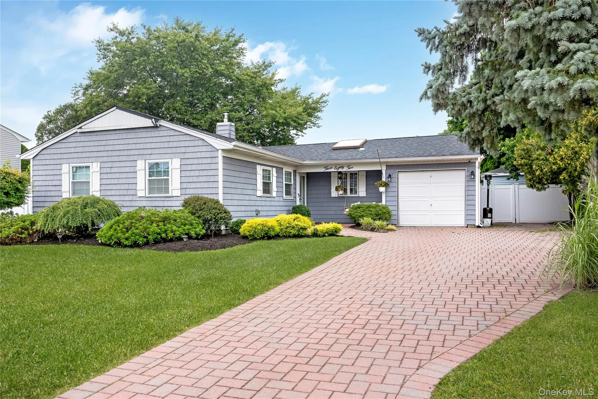 382 Greenbelt Parkway, Islip, NY, 3 Bedrooms Bedrooms, 6 Rooms Rooms,2 BathroomsBathrooms,Residential,For Rent,Greenbelt,0,1028189 382 Greenbelt Parkway, Islip, NY, 3 Bedrooms Bedrooms, 6 Rooms Rooms,2 BathroomsBathrooms,Residential,For Rent,Greenbelt,0,1028189