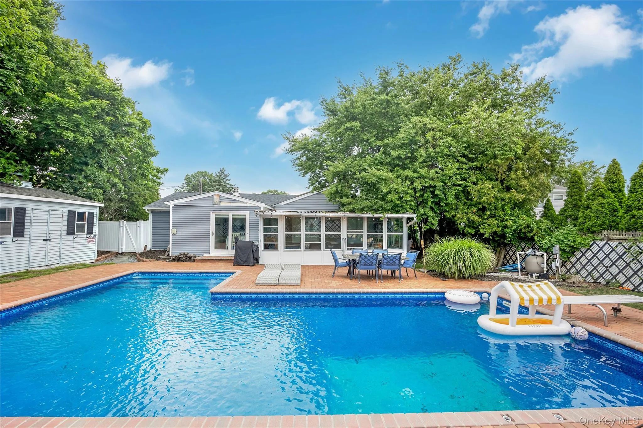 382 Greenbelt Parkway, Islip, NY, 3 Bedrooms Bedrooms, 6 Rooms Rooms,2 BathroomsBathrooms,Residential,For Rent,Greenbelt,0,1028189 382 Greenbelt Parkway, Islip, NY, 3 Bedrooms Bedrooms, 6 Rooms Rooms,2 BathroomsBathrooms,Residential,For Rent,Greenbelt,0,1028189
