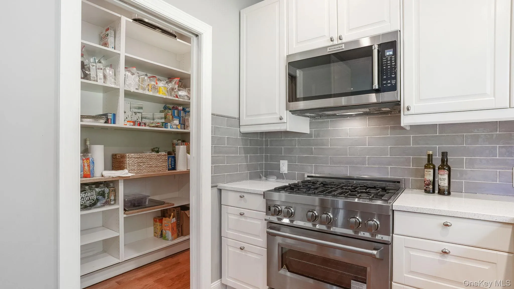 Kitchen with pantry Kitchen with pantry