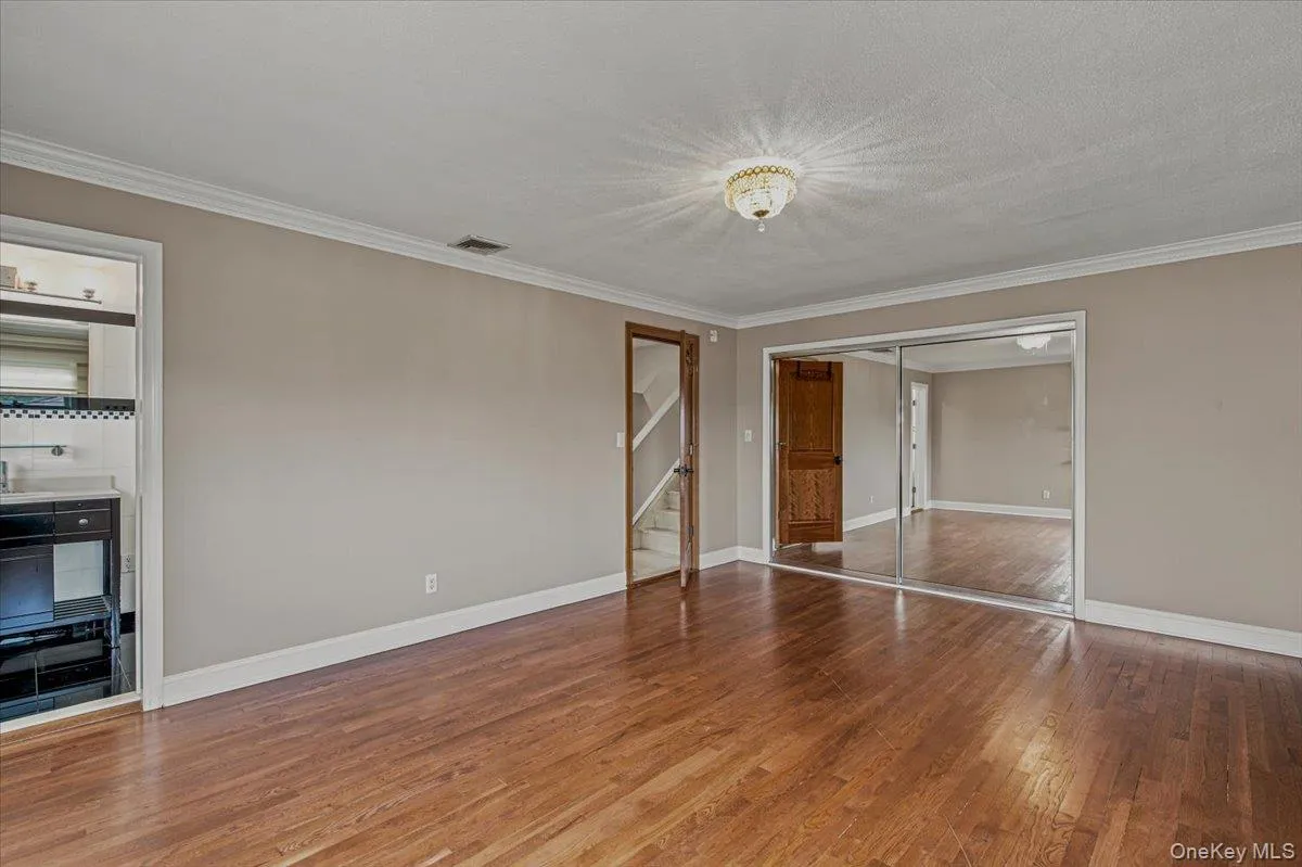34 Duke Drive, North Hempstead, NY, 5 Bedrooms Bedrooms, 10 Rooms Rooms,4 BathroomsBathrooms,Residential,For Rent,Duke,0,1028193 34 Duke Drive, North Hempstead, NY, 5 Bedrooms Bedrooms, 10 Rooms Rooms,4 BathroomsBathrooms,Residential,For Rent,Duke,0,1028193
