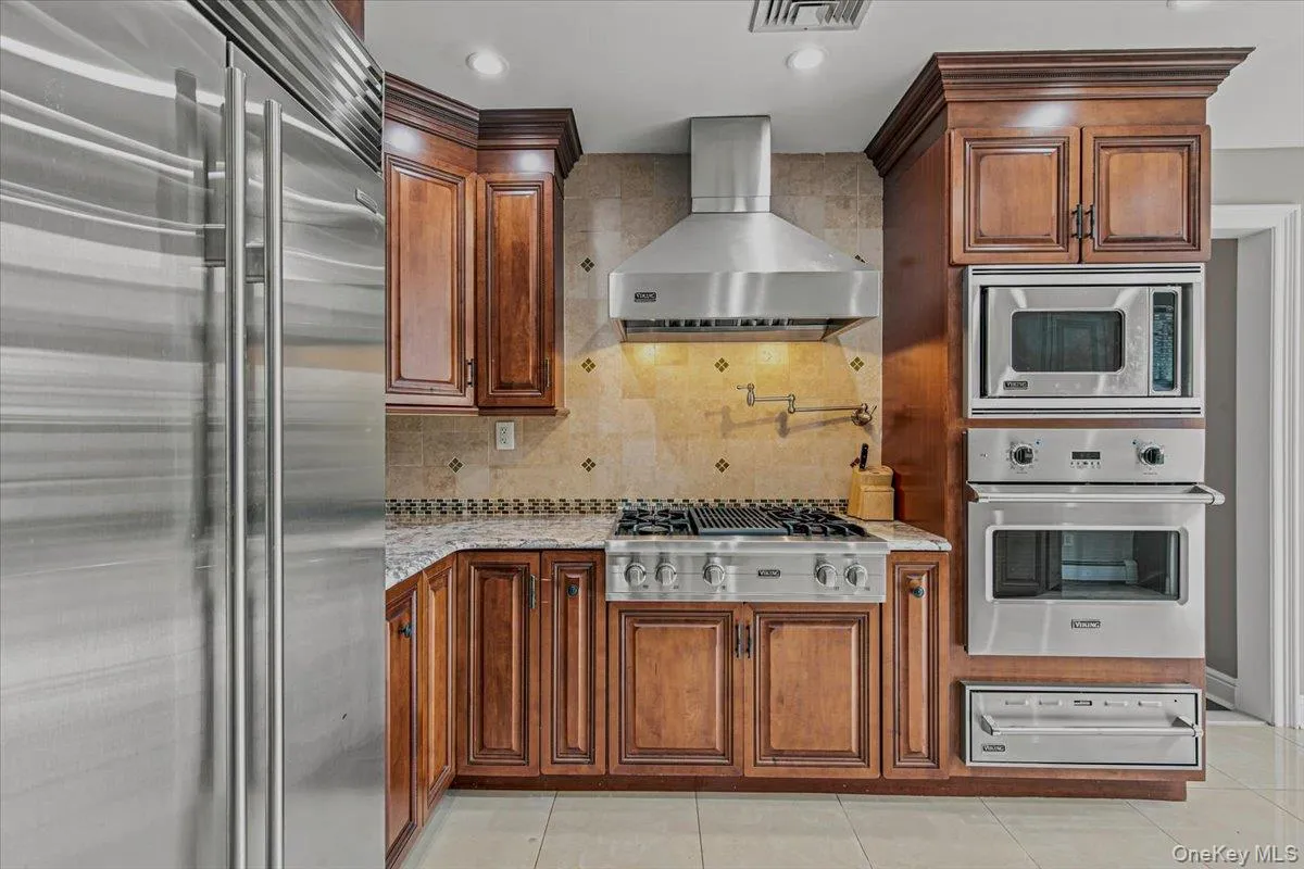 34 Duke Drive, North Hempstead, NY, 5 Bedrooms Bedrooms, 10 Rooms Rooms,4 BathroomsBathrooms,Residential,For Rent,Duke,0,1028193 34 Duke Drive, North Hempstead, NY, 5 Bedrooms Bedrooms, 10 Rooms Rooms,4 BathroomsBathrooms,Residential,For Rent,Duke,0,1028193