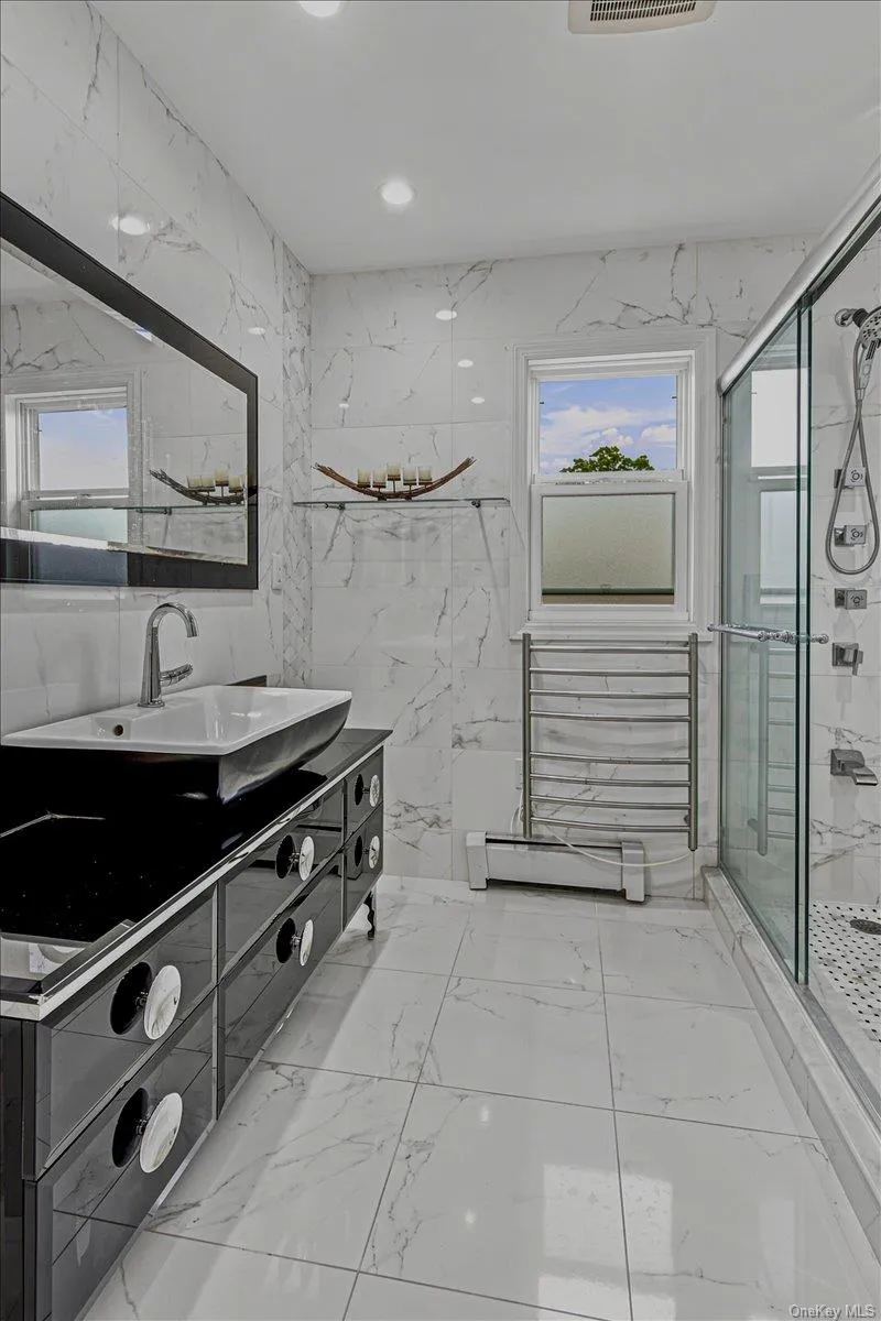 34 Duke Drive, North Hempstead, NY, 5 Bedrooms Bedrooms, 10 Rooms Rooms,4 BathroomsBathrooms,Residential,For Rent,Duke,0,1028193 34 Duke Drive, North Hempstead, NY, 5 Bedrooms Bedrooms, 10 Rooms Rooms,4 BathroomsBathrooms,Residential,For Rent,Duke,0,1028193