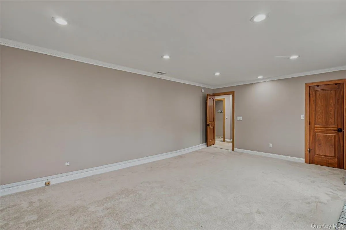 34 Duke Drive, North Hempstead, NY, 5 Bedrooms Bedrooms, 10 Rooms Rooms,4 BathroomsBathrooms,Residential,For Rent,Duke,0,1028193 34 Duke Drive, North Hempstead, NY, 5 Bedrooms Bedrooms, 10 Rooms Rooms,4 BathroomsBathrooms,Residential,For Rent,Duke,0,1028193