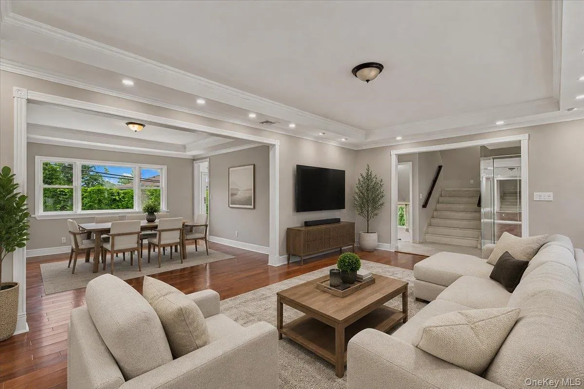 34 Duke Drive, North Hempstead, NY, 5 Bedrooms Bedrooms, 10 Rooms Rooms,4 BathroomsBathrooms,Residential,For Rent,Duke,0,1028193 34 Duke Drive, North Hempstead, NY, 5 Bedrooms Bedrooms, 10 Rooms Rooms,4 BathroomsBathrooms,Residential,For Rent,Duke,0,1028193