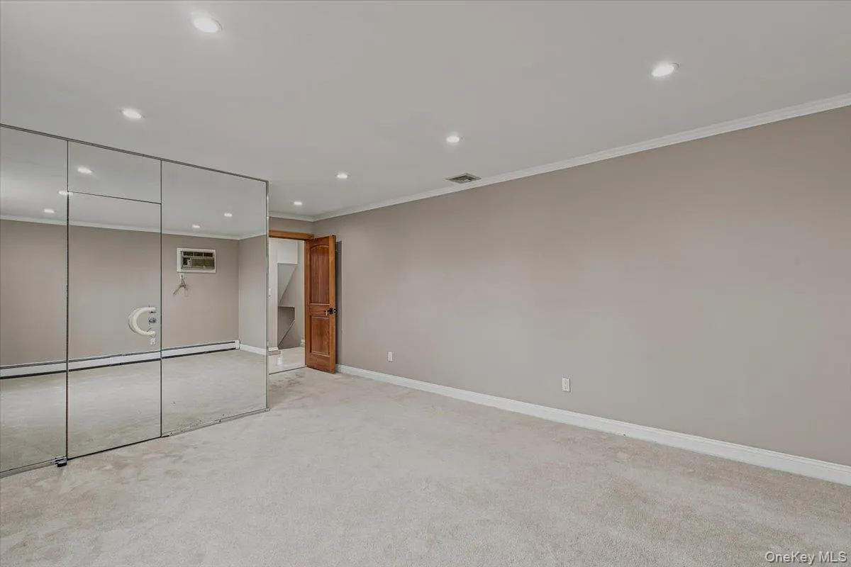 34 Duke Drive, North Hempstead, NY, 5 Bedrooms Bedrooms, 10 Rooms Rooms,4 BathroomsBathrooms,Residential,For Rent,Duke,0,1028193 34 Duke Drive, North Hempstead, NY, 5 Bedrooms Bedrooms, 10 Rooms Rooms,4 BathroomsBathrooms,Residential,For Rent,Duke,0,1028193