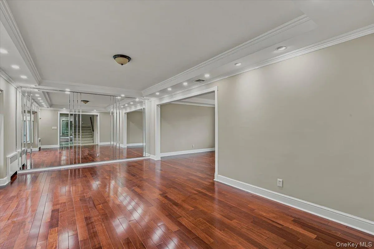34 Duke Drive, North Hempstead, NY, 5 Bedrooms Bedrooms, 10 Rooms Rooms,4 BathroomsBathrooms,Residential,For Rent,Duke,0,1028193 34 Duke Drive, North Hempstead, NY, 5 Bedrooms Bedrooms, 10 Rooms Rooms,4 BathroomsBathrooms,Residential,For Rent,Duke,0,1028193