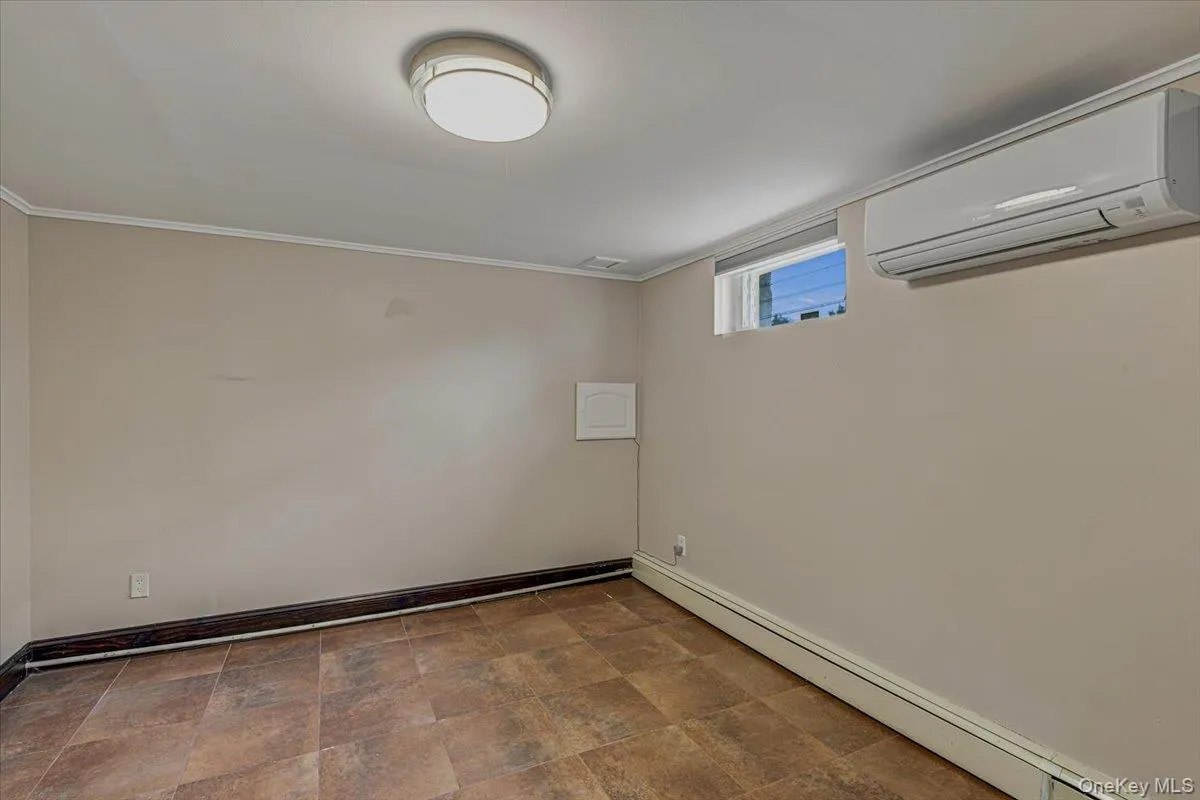 34 Duke Drive, North Hempstead, NY, 5 Bedrooms Bedrooms, 10 Rooms Rooms,4 BathroomsBathrooms,Residential,For Rent,Duke,0,1028193 34 Duke Drive, North Hempstead, NY, 5 Bedrooms Bedrooms, 10 Rooms Rooms,4 BathroomsBathrooms,Residential,For Rent,Duke,0,1028193