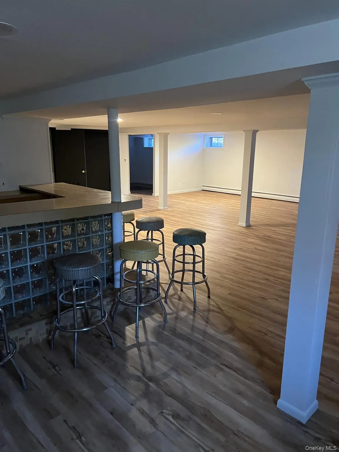 6 Oakridge Drive, Huntington, NY, 3 Bedrooms Bedrooms, 7 Rooms Rooms,2 BathroomsBathrooms,Residential Lease,For Rent,Oakridge,0,1028194 6 Oakridge Drive, Huntington, NY, 3 Bedrooms Bedrooms, 7 Rooms Rooms,2 BathroomsBathrooms,Residential Lease,For Rent,Oakridge,0,1028194