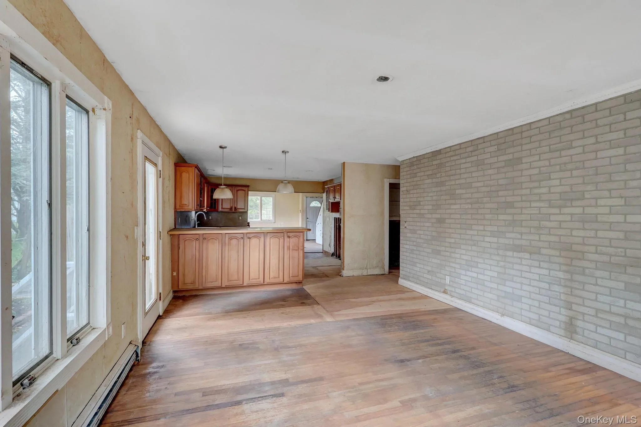 34 Thorburn Avenue, Brookhaven, NY, 5 Bedrooms Bedrooms, 9 Rooms Rooms,2 BathroomsBathrooms,Residential,For Rent,Thorburn,0,1028196 34 Thorburn Avenue, Brookhaven, NY, 5 Bedrooms Bedrooms, 9 Rooms Rooms,2 BathroomsBathrooms,Residential,For Rent,Thorburn,0,1028196