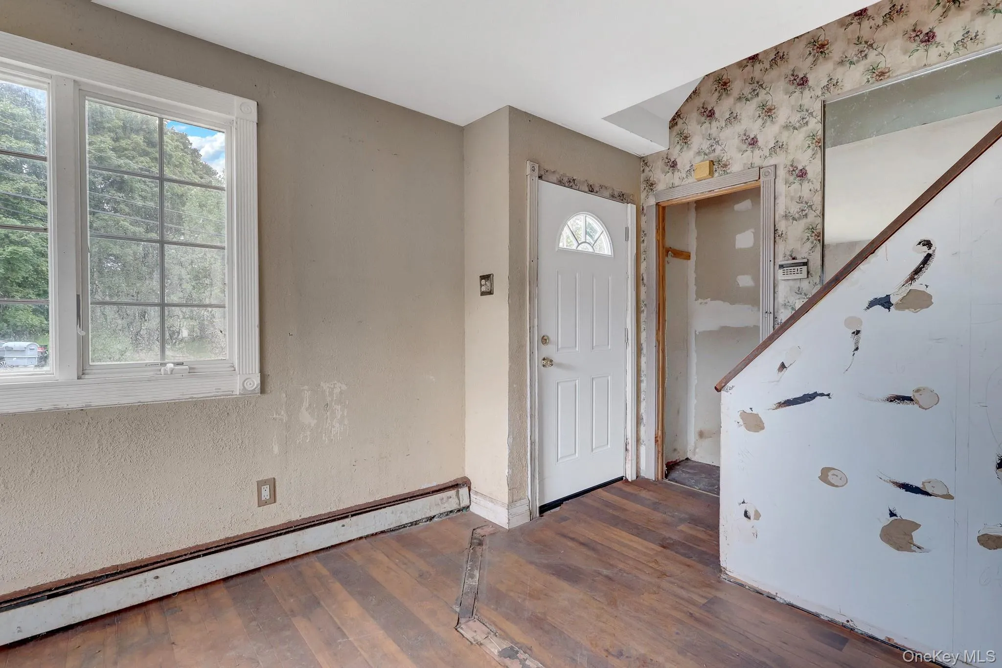 34 Thorburn Avenue, Brookhaven, NY, 5 Bedrooms Bedrooms, 9 Rooms Rooms,2 BathroomsBathrooms,Residential,For Rent,Thorburn,0,1028196 34 Thorburn Avenue, Brookhaven, NY, 5 Bedrooms Bedrooms, 9 Rooms Rooms,2 BathroomsBathrooms,Residential,For Rent,Thorburn,0,1028196