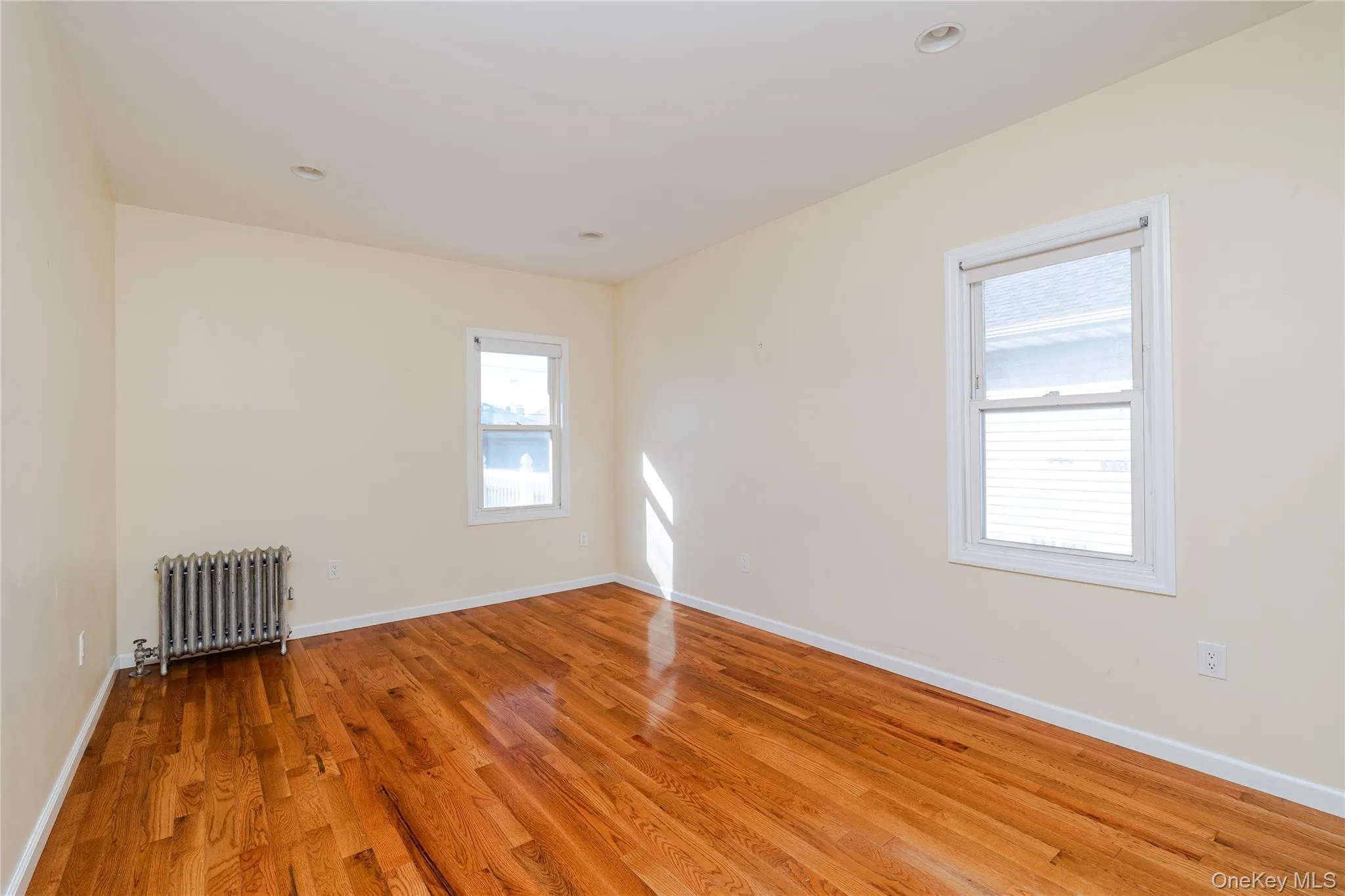 128 Market Street, Long Beach, NY, 2 Bedrooms Bedrooms, 4 Rooms Rooms,1 BathroomBathrooms,Residential Lease,For Rent,Market,0,1028199 128 Market Street, Long Beach, NY, 2 Bedrooms Bedrooms, 4 Rooms Rooms,1 BathroomBathrooms,Residential Lease,For Rent,Market,0,1028199