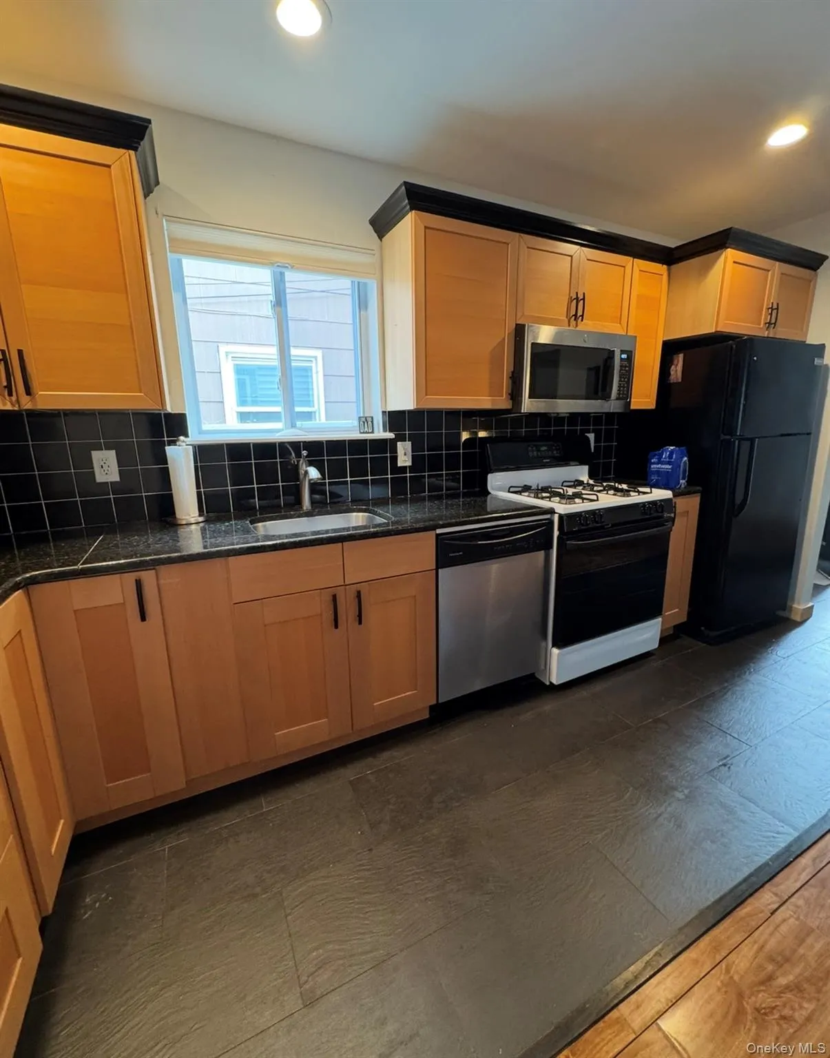 717 Walnut Street, Long Beach, NY, 3 Bedrooms Bedrooms, 6 Rooms Rooms,2 BathroomsBathrooms,Residential Lease,For Rent,Walnut,0,1028201 717 Walnut Street, Long Beach, NY, 3 Bedrooms Bedrooms, 6 Rooms Rooms,2 BathroomsBathrooms,Residential Lease,For Rent,Walnut,0,1028201