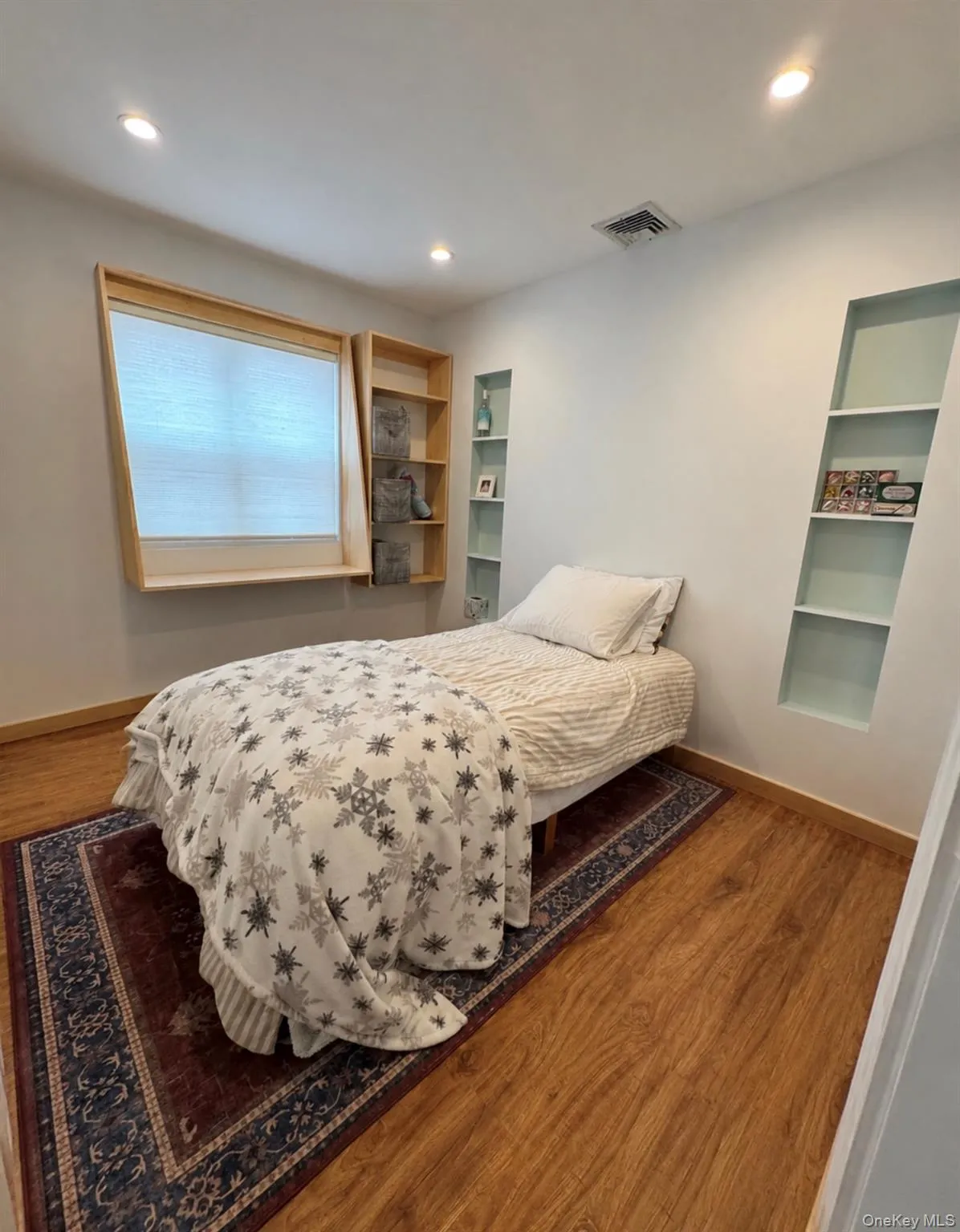 717 Walnut Street, Long Beach, NY, 3 Bedrooms Bedrooms, 6 Rooms Rooms,2 BathroomsBathrooms,Residential Lease,For Rent,Walnut,0,1028201 717 Walnut Street, Long Beach, NY, 3 Bedrooms Bedrooms, 6 Rooms Rooms,2 BathroomsBathrooms,Residential Lease,For Rent,Walnut,0,1028201