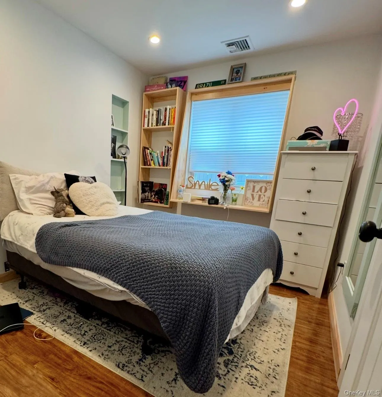 717 Walnut Street, Long Beach, NY, 3 Bedrooms Bedrooms, 6 Rooms Rooms,2 BathroomsBathrooms,Residential Lease,For Rent,Walnut,0,1028201 717 Walnut Street, Long Beach, NY, 3 Bedrooms Bedrooms, 6 Rooms Rooms,2 BathroomsBathrooms,Residential Lease,For Rent,Walnut,0,1028201