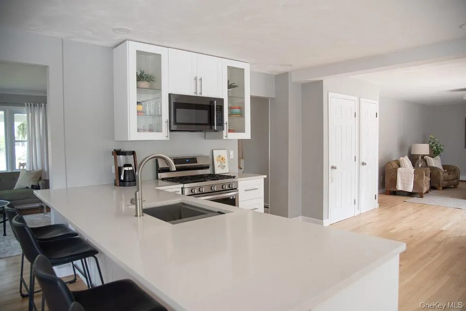 206 Central Avenue, Orangetown, NY, 5 Bedrooms Bedrooms, 15 Rooms Rooms,3 BathroomsBathrooms,Residential,For Rent,Central,0,1028203 206 Central Avenue, Orangetown, NY, 5 Bedrooms Bedrooms, 15 Rooms Rooms,3 BathroomsBathrooms,Residential,For Rent,Central,0,1028203