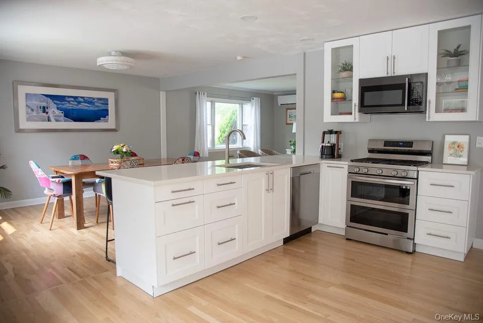 206 Central Avenue, Orangetown, NY, 5 Bedrooms Bedrooms, 15 Rooms Rooms,3 BathroomsBathrooms,Residential,For Rent,Central,0,1028203 206 Central Avenue, Orangetown, NY, 5 Bedrooms Bedrooms, 15 Rooms Rooms,3 BathroomsBathrooms,Residential,For Rent,Central,0,1028203