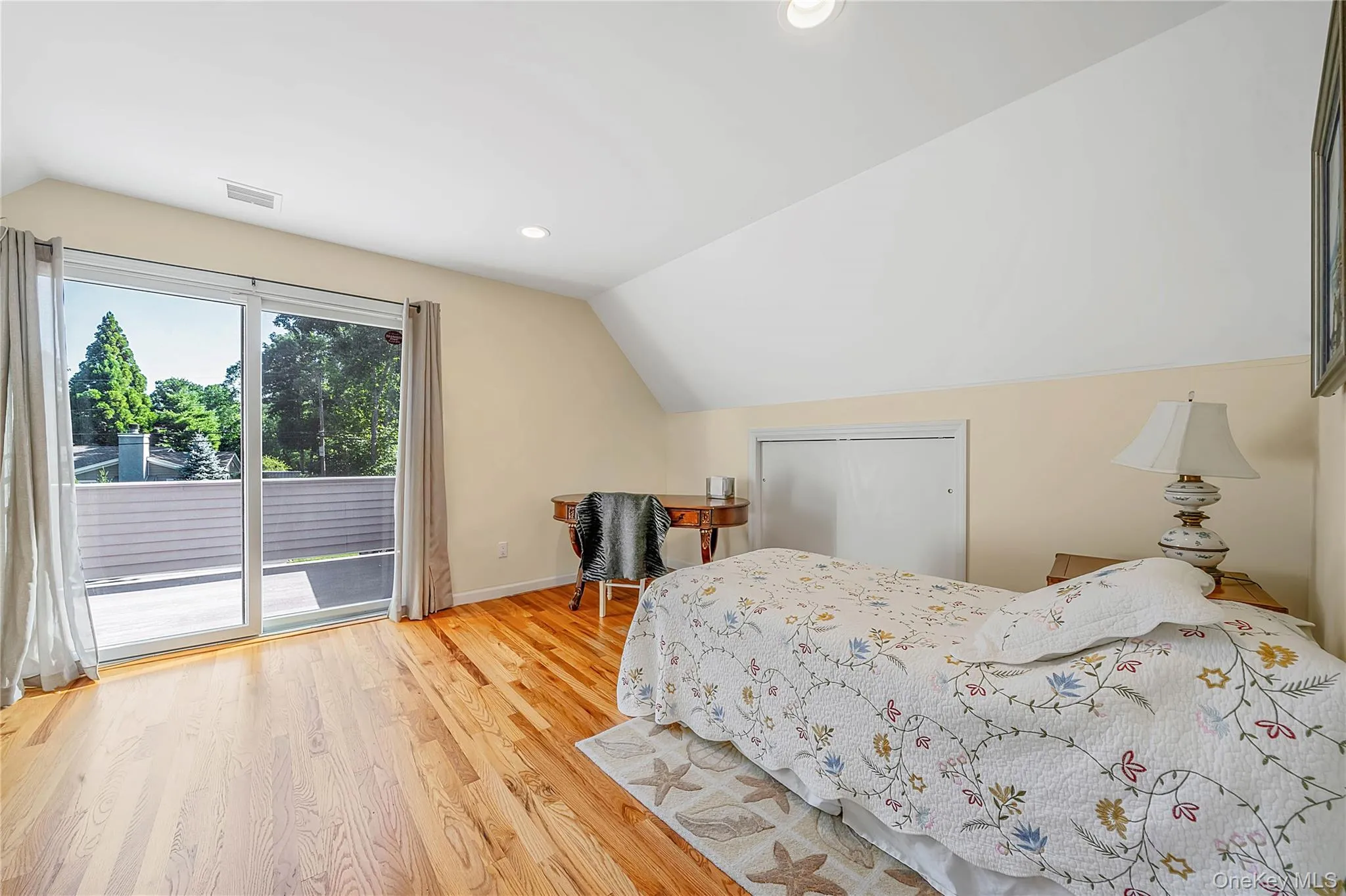 16 Foster Crossing, Southampton, NY, 3 Bedrooms Bedrooms, 8 Rooms Rooms,2 BathroomsBathrooms,Residential,For Rent,Foster,0,1028206 16 Foster Crossing, Southampton, NY, 3 Bedrooms Bedrooms, 8 Rooms Rooms,2 BathroomsBathrooms,Residential,For Rent,Foster,0,1028206