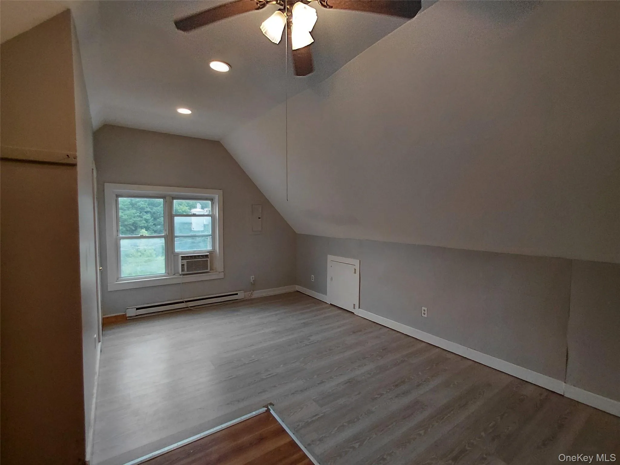 67A Greenkill Avenue, Kingston, NY, 1 Bedroom Bedrooms, 3 Rooms Rooms,1 BathroomBathrooms,Residential Lease,For Rent,Greenkill,0,1028208 67A Greenkill Avenue, Kingston, NY, 1 Bedroom Bedrooms, 3 Rooms Rooms,1 BathroomBathrooms,Residential Lease,For Rent,Greenkill,0,1028208