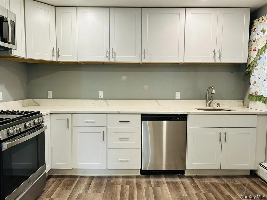 33 Drew Avenue, Highlands, NY, 2 Bedrooms Bedrooms, 6 Rooms Rooms,1 BathroomBathrooms,Residential Lease,For Rent,Drew,0,1028209 33 Drew Avenue, Highlands, NY, 2 Bedrooms Bedrooms, 6 Rooms Rooms,1 BathroomBathrooms,Residential Lease,For Rent,Drew,0,1028209
