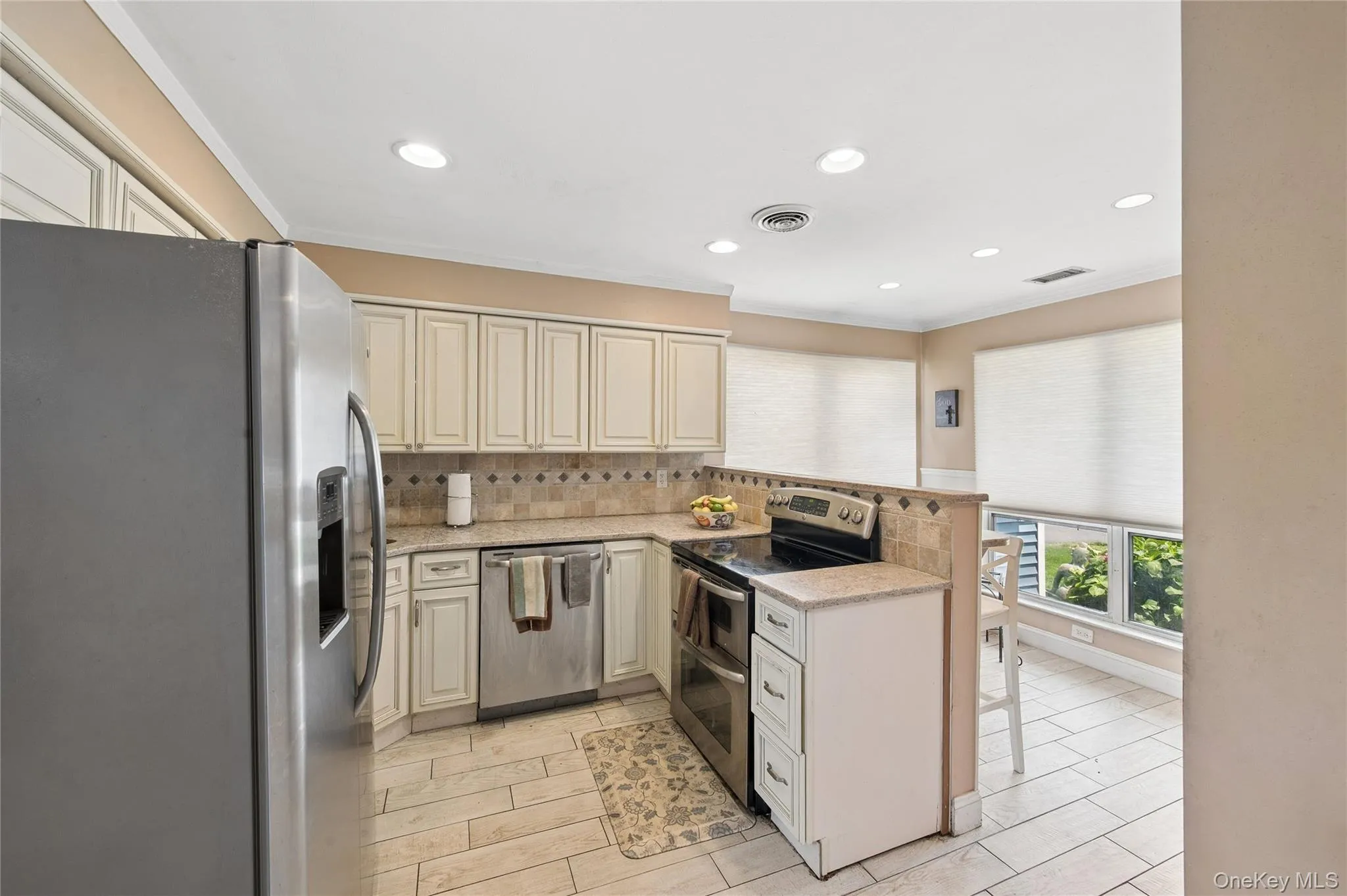 100 Baker Court, Hempstead, NY, 3 Bedrooms Bedrooms, 5 Rooms Rooms,2 BathroomsBathrooms,Residential,For Rent,Baker,0,1028219 100 Baker Court, Hempstead, NY, 3 Bedrooms Bedrooms, 5 Rooms Rooms,2 BathroomsBathrooms,Residential,For Rent,Baker,0,1028219