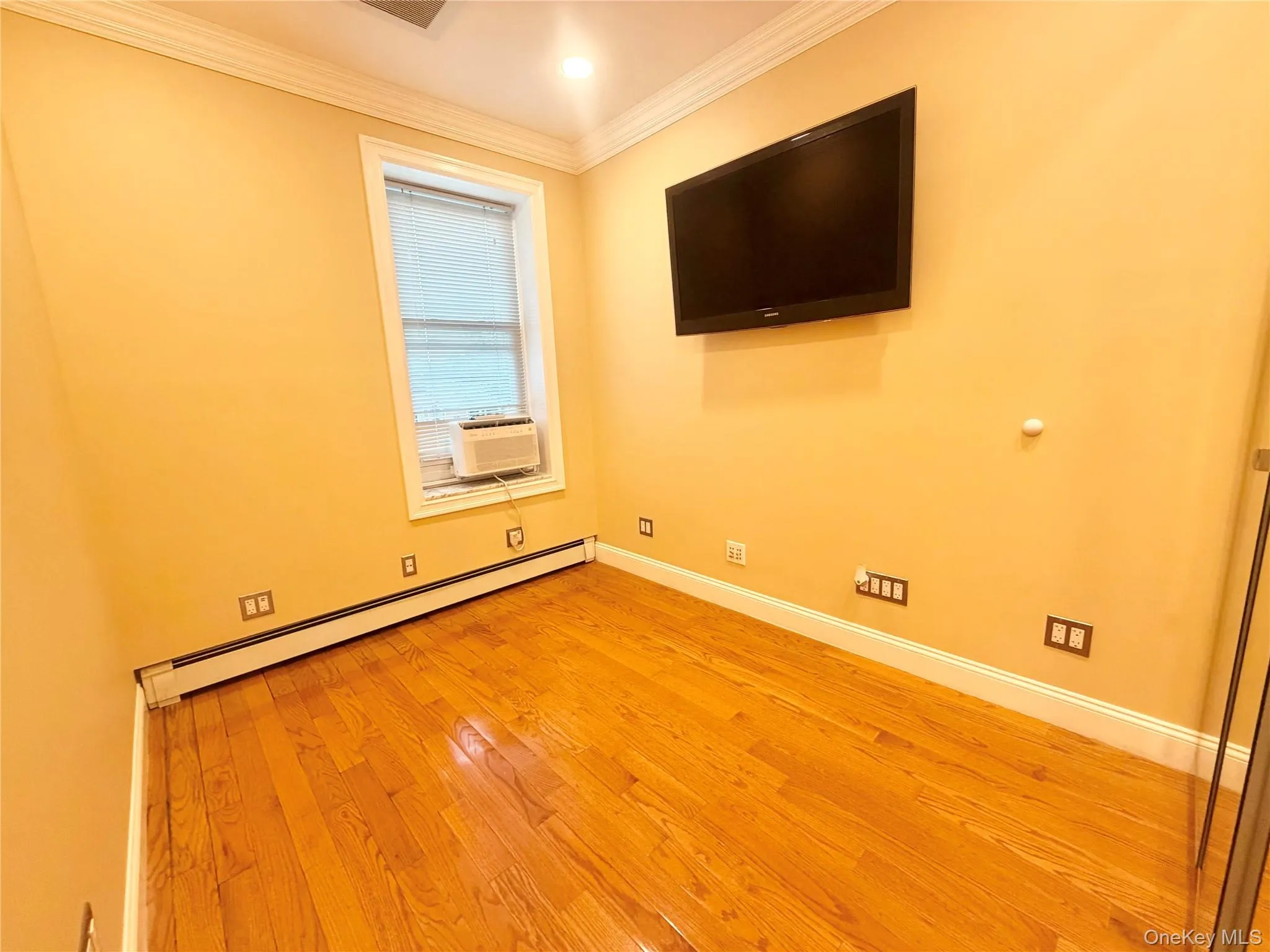 198 Jericho Turnpike, Hempstead, NY, 2 Bedrooms Bedrooms, 4 Rooms Rooms,1 BathroomBathrooms,Residential Lease,For Rent,Jericho,0,1028224 198 Jericho Turnpike, Hempstead, NY, 2 Bedrooms Bedrooms, 4 Rooms Rooms,1 BathroomBathrooms,Residential Lease,For Rent,Jericho,0,1028224
