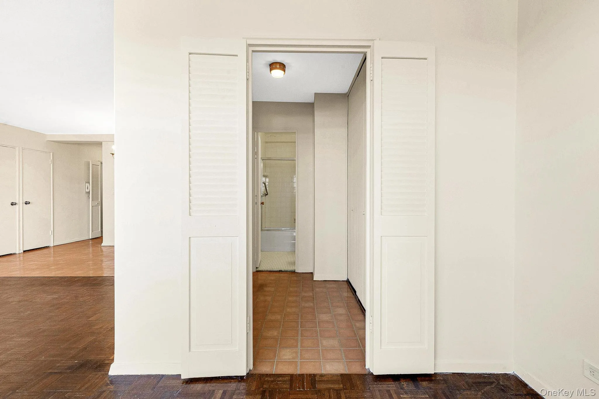 111-20 73rd Avenue, New York, NY, 3 Rooms Rooms,1 BathroomBathrooms,Residential,For Rent,73rd,0,1028237 111-20 73rd Avenue, New York, NY, 3 Rooms Rooms,1 BathroomBathrooms,Residential,For Rent,73rd,0,1028237