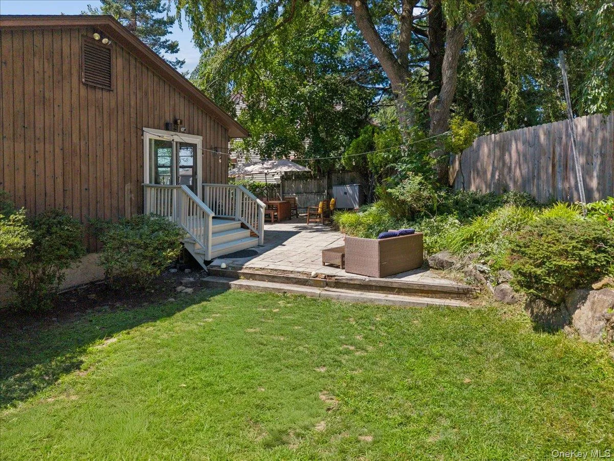 12 Livingston Avenue, Greenburgh, NY, 3 Bedrooms Bedrooms, 6 Rooms Rooms,2 BathroomsBathrooms,Residential,For Rent,Livingston,0,1028239 12 Livingston Avenue, Greenburgh, NY, 3 Bedrooms Bedrooms, 6 Rooms Rooms,2 BathroomsBathrooms,Residential,For Rent,Livingston,0,1028239