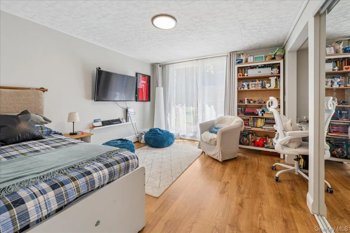 12 Livingston Avenue, Greenburgh, NY, 3 Bedrooms Bedrooms, 6 Rooms Rooms,2 BathroomsBathrooms,Residential,For Rent,Livingston,0,1028239 12 Livingston Avenue, Greenburgh, NY, 3 Bedrooms Bedrooms, 6 Rooms Rooms,2 BathroomsBathrooms,Residential,For Rent,Livingston,0,1028239
