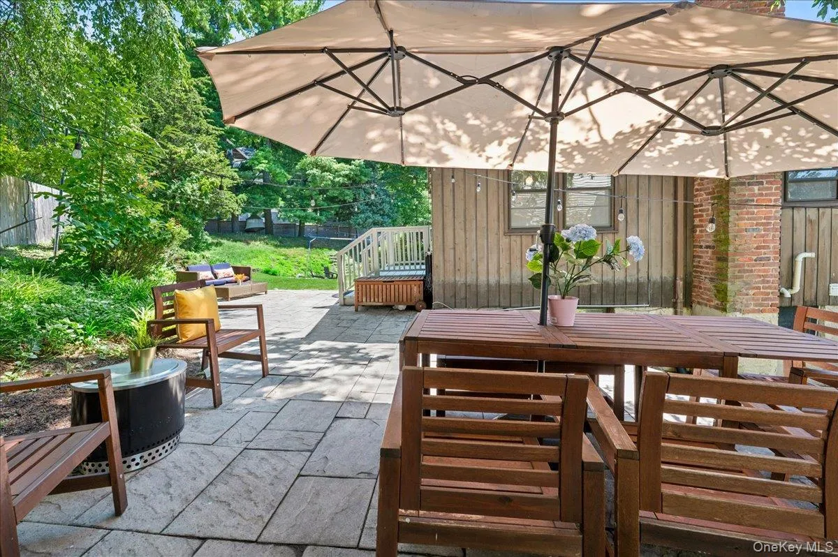 12 Livingston Avenue, Greenburgh, NY, 3 Bedrooms Bedrooms, 6 Rooms Rooms,2 BathroomsBathrooms,Residential,For Rent,Livingston,0,1028239 12 Livingston Avenue, Greenburgh, NY, 3 Bedrooms Bedrooms, 6 Rooms Rooms,2 BathroomsBathrooms,Residential,For Rent,Livingston,0,1028239