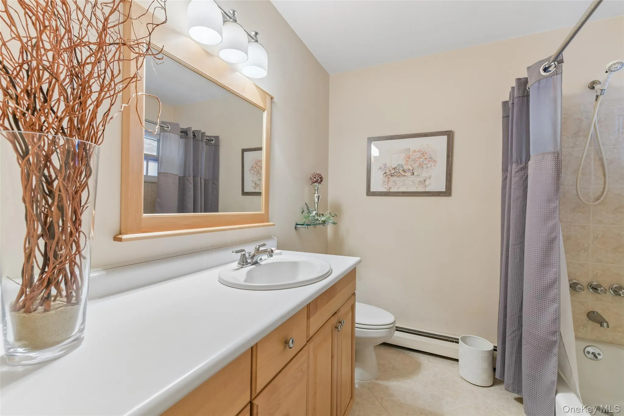 14 Mont Avenue, Huntington, NY, 4 Bedrooms Bedrooms, 9 Rooms Rooms,2 BathroomsBathrooms,Residential,For Rent,Mont,0,1028241 14 Mont Avenue, Huntington, NY, 4 Bedrooms Bedrooms, 9 Rooms Rooms,2 BathroomsBathrooms,Residential,For Rent,Mont,0,1028241