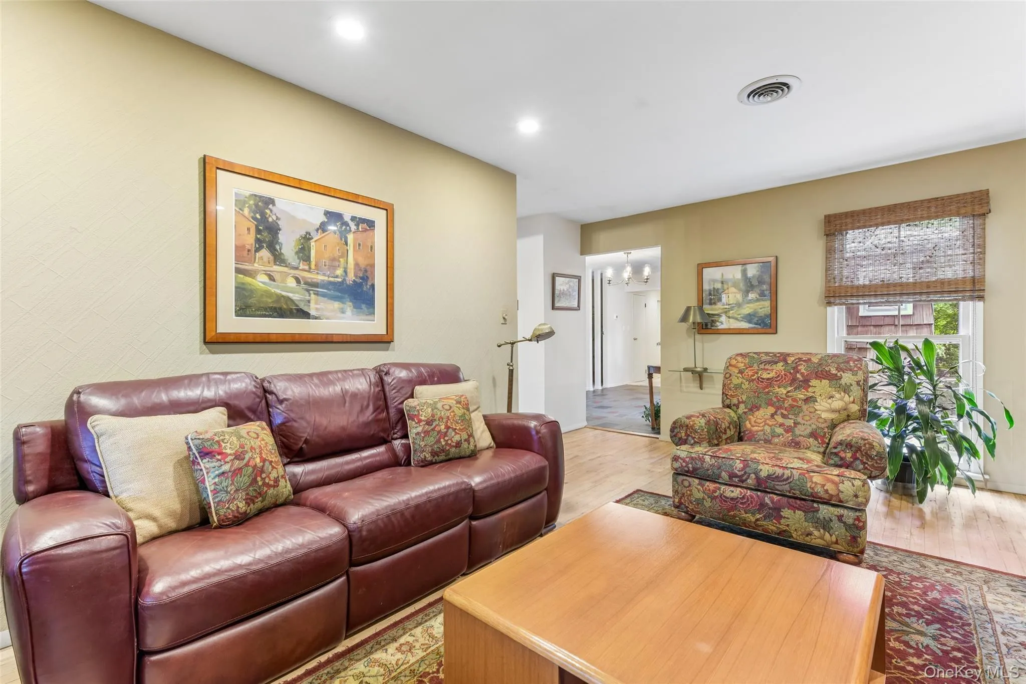 14 Mont Avenue, Huntington, NY, 4 Bedrooms Bedrooms, 9 Rooms Rooms,2 BathroomsBathrooms,Residential,For Rent,Mont,0,1028241 14 Mont Avenue, Huntington, NY, 4 Bedrooms Bedrooms, 9 Rooms Rooms,2 BathroomsBathrooms,Residential,For Rent,Mont,0,1028241