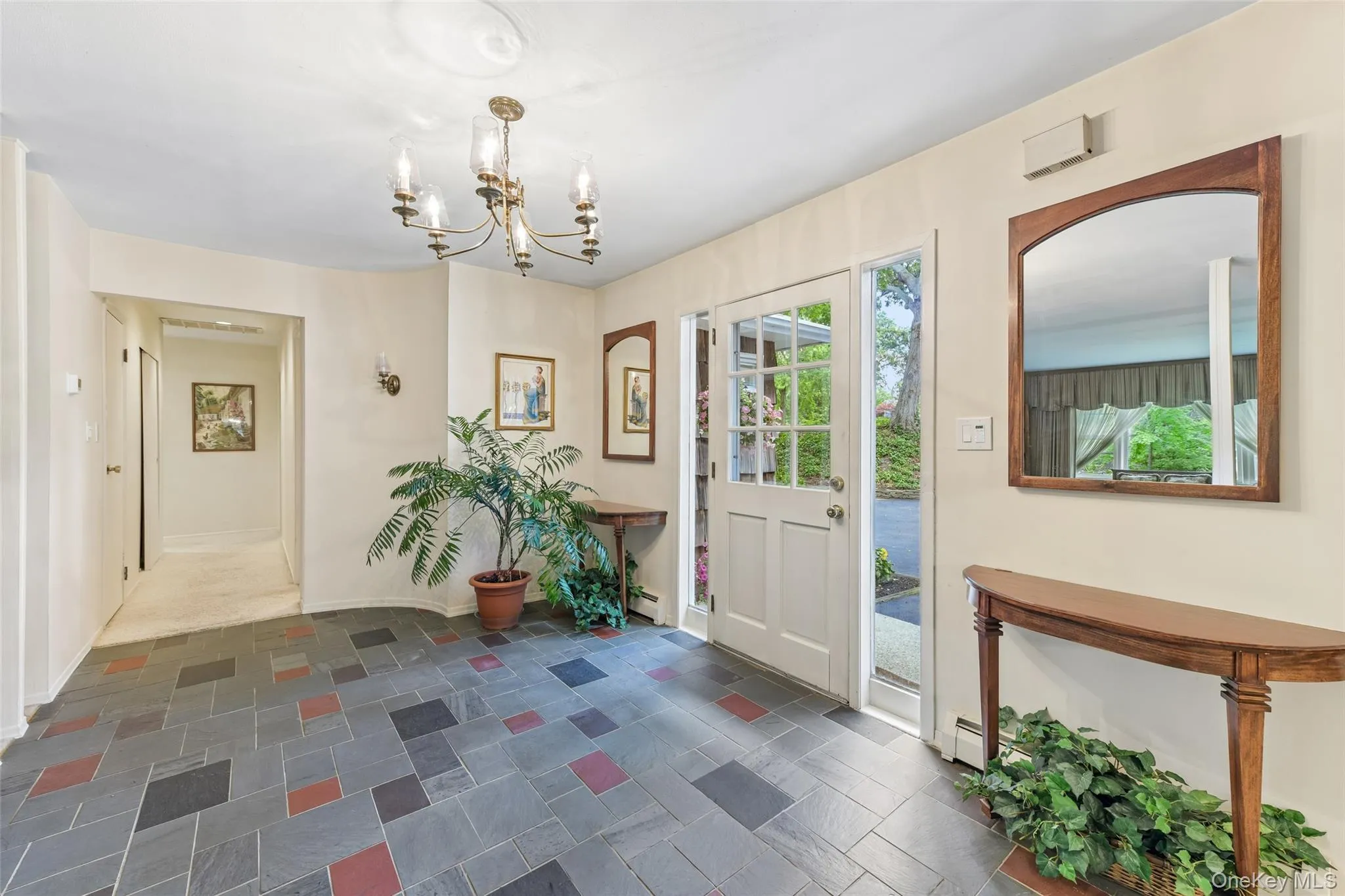14 Mont Avenue, Huntington, NY, 4 Bedrooms Bedrooms, 9 Rooms Rooms,2 BathroomsBathrooms,Residential,For Rent,Mont,0,1028241 14 Mont Avenue, Huntington, NY, 4 Bedrooms Bedrooms, 9 Rooms Rooms,2 BathroomsBathrooms,Residential,For Rent,Mont,0,1028241
