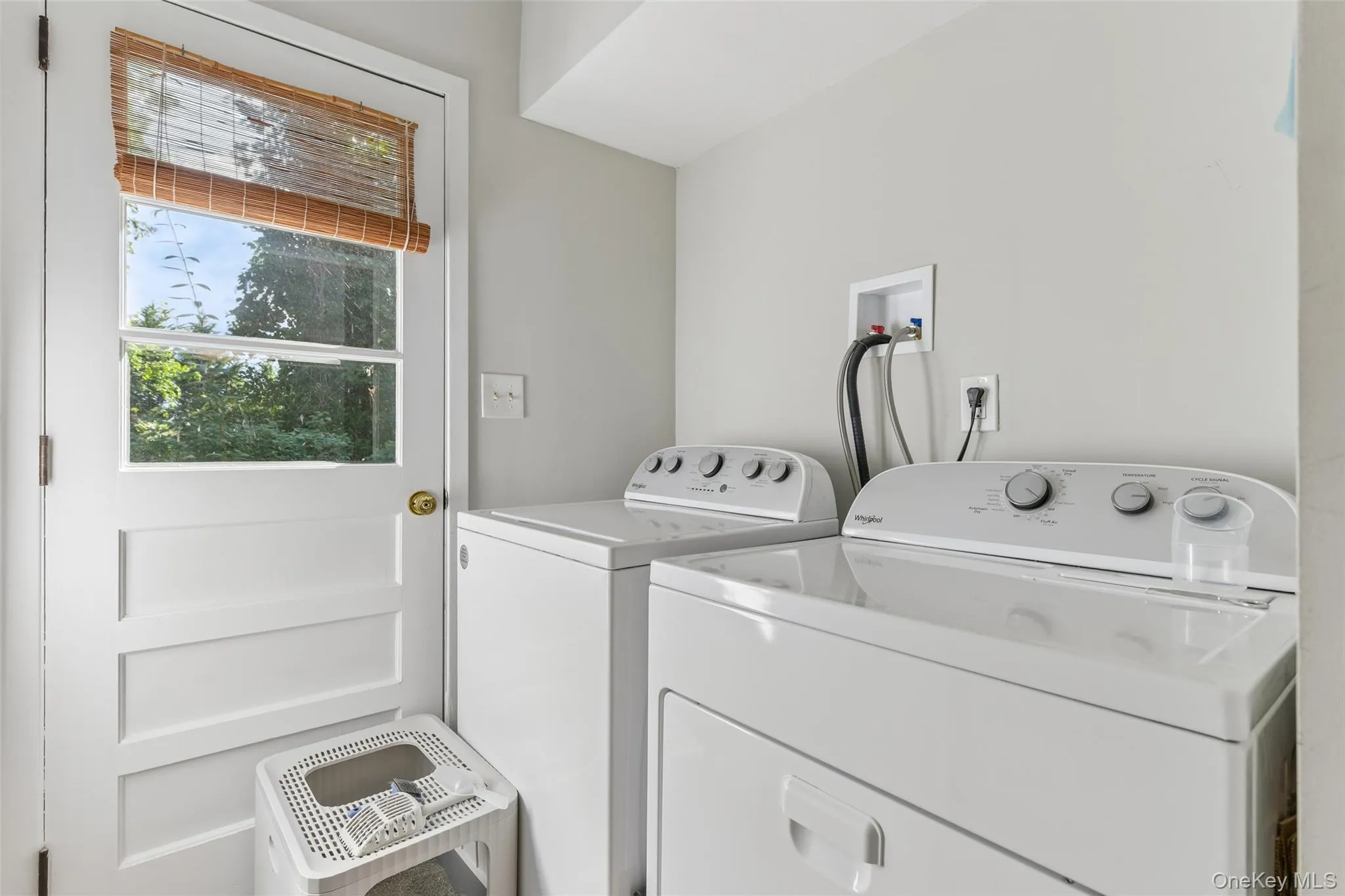 14 Mont Avenue, Huntington, NY, 4 Bedrooms Bedrooms, 9 Rooms Rooms,2 BathroomsBathrooms,Residential,For Rent,Mont,0,1028241 14 Mont Avenue, Huntington, NY, 4 Bedrooms Bedrooms, 9 Rooms Rooms,2 BathroomsBathrooms,Residential,For Rent,Mont,0,1028241