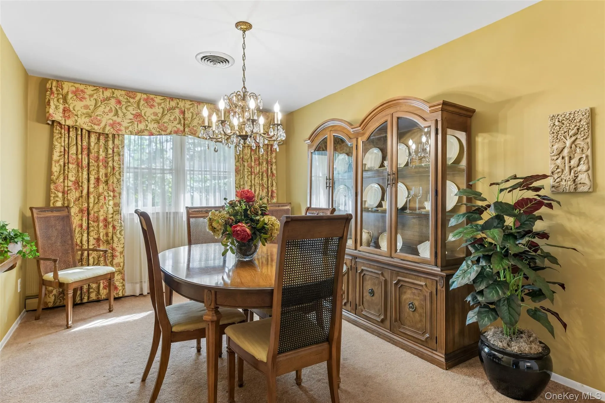 14 Mont Avenue, Huntington, NY, 4 Bedrooms Bedrooms, 9 Rooms Rooms,2 BathroomsBathrooms,Residential,For Rent,Mont,0,1028241 14 Mont Avenue, Huntington, NY, 4 Bedrooms Bedrooms, 9 Rooms Rooms,2 BathroomsBathrooms,Residential,For Rent,Mont,0,1028241